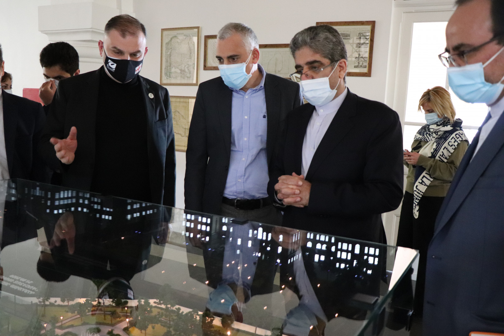  საქართველოში ირანის ისლამური რესპუბლიკის ახალი ელჩის პირველი სამეცნიერო ვიზიტი კავკასიის უნივერსიტეტში