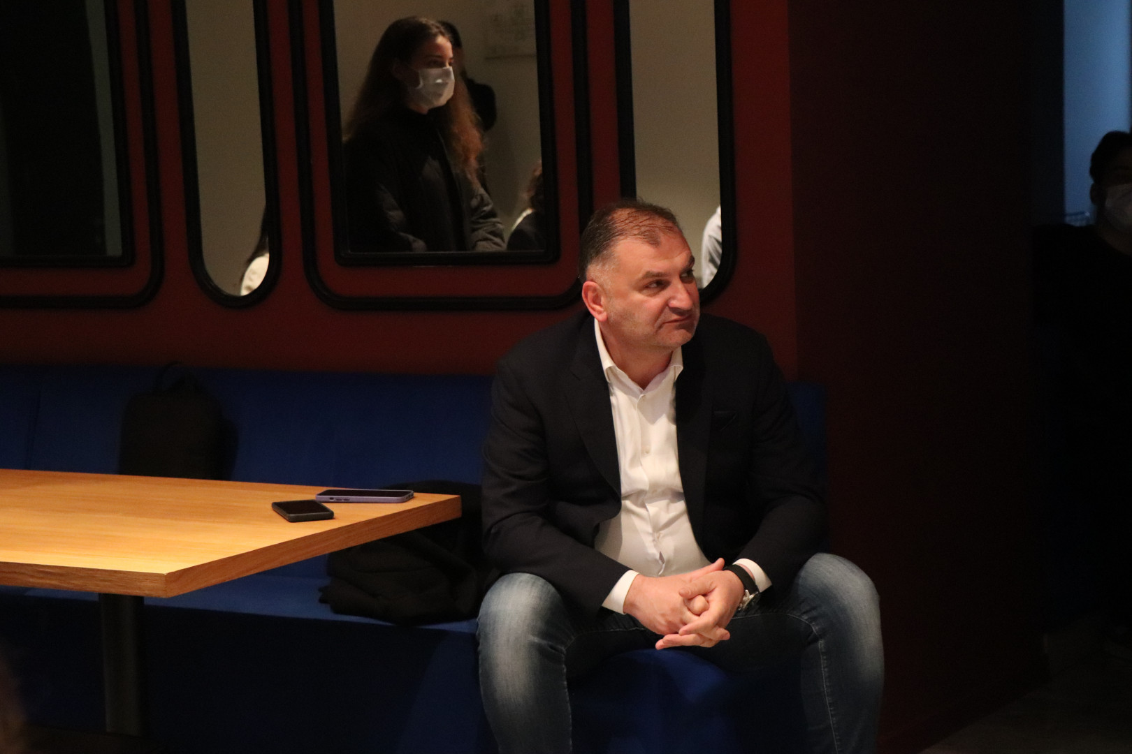არაფორმალური შეხვედრა კავკასიის უნივერსიტეტის პრეზიდენტთან