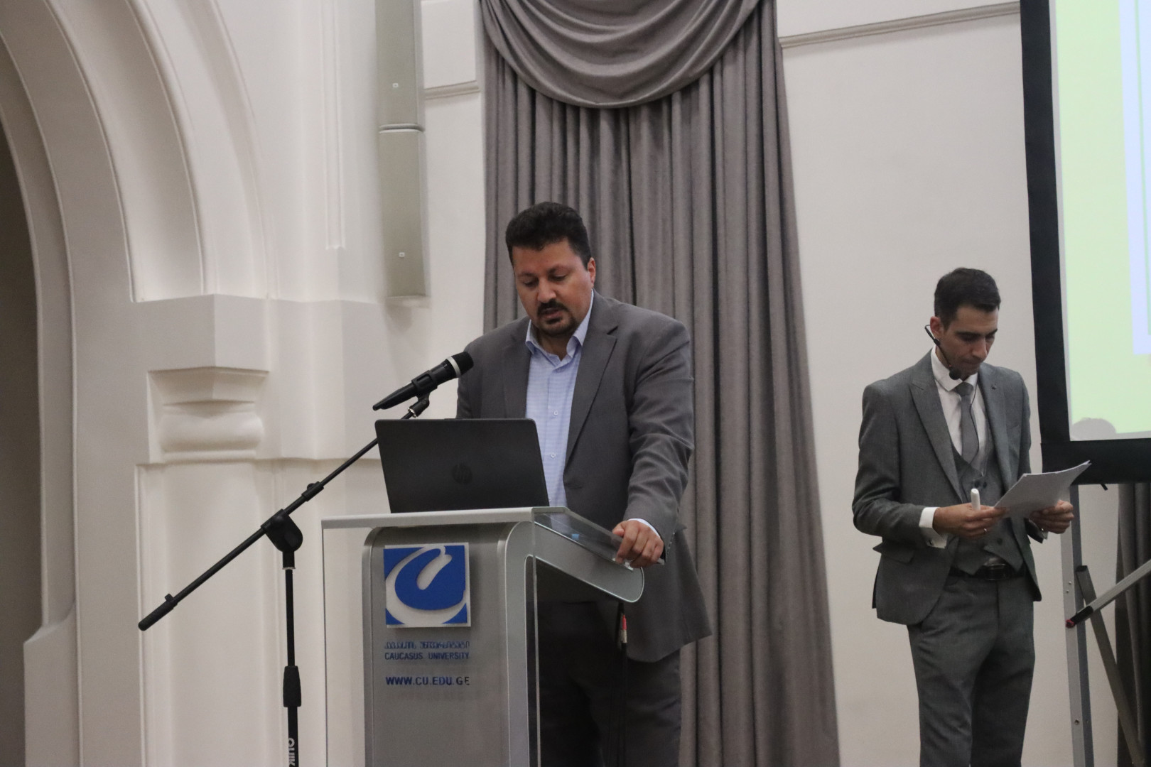 სპარსულენოვანი ტრენინგების სერტიფიკატების გადაცემის მეხუთე ღონისძიება
