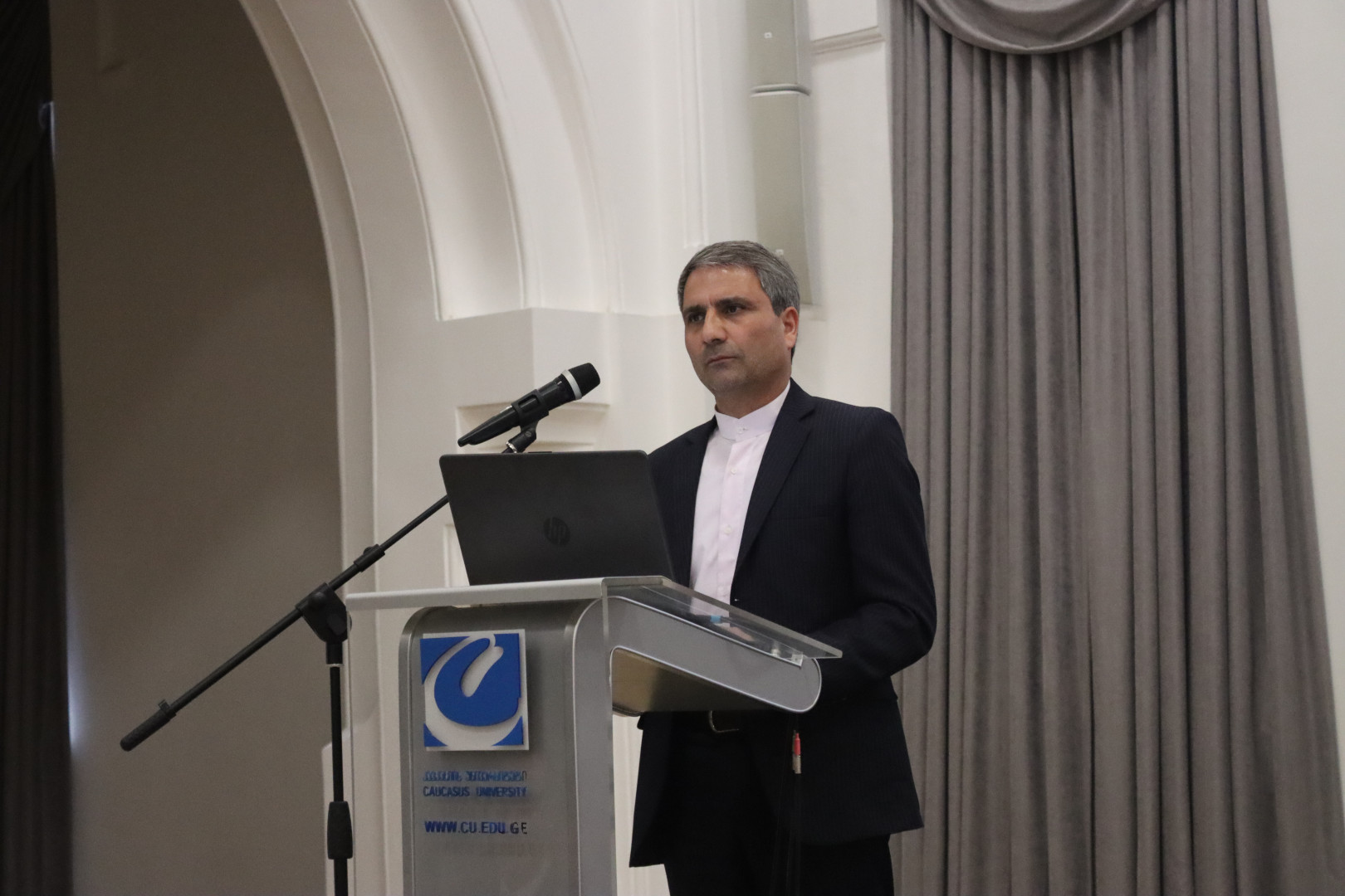 სპარსულენოვანი ტრენინგების სერტიფიკატების გადაცემის მეხუთე ღონისძიება
