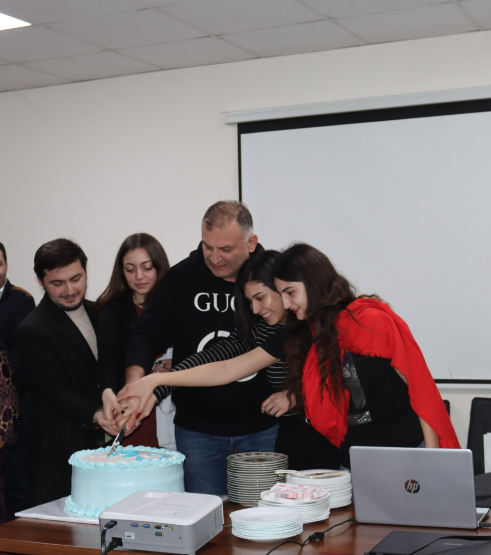 კავკასიის უნივერსიტეტის წარმომადგენლების ვიზიტი სასწავლო ცენტრ „სპექტრში“