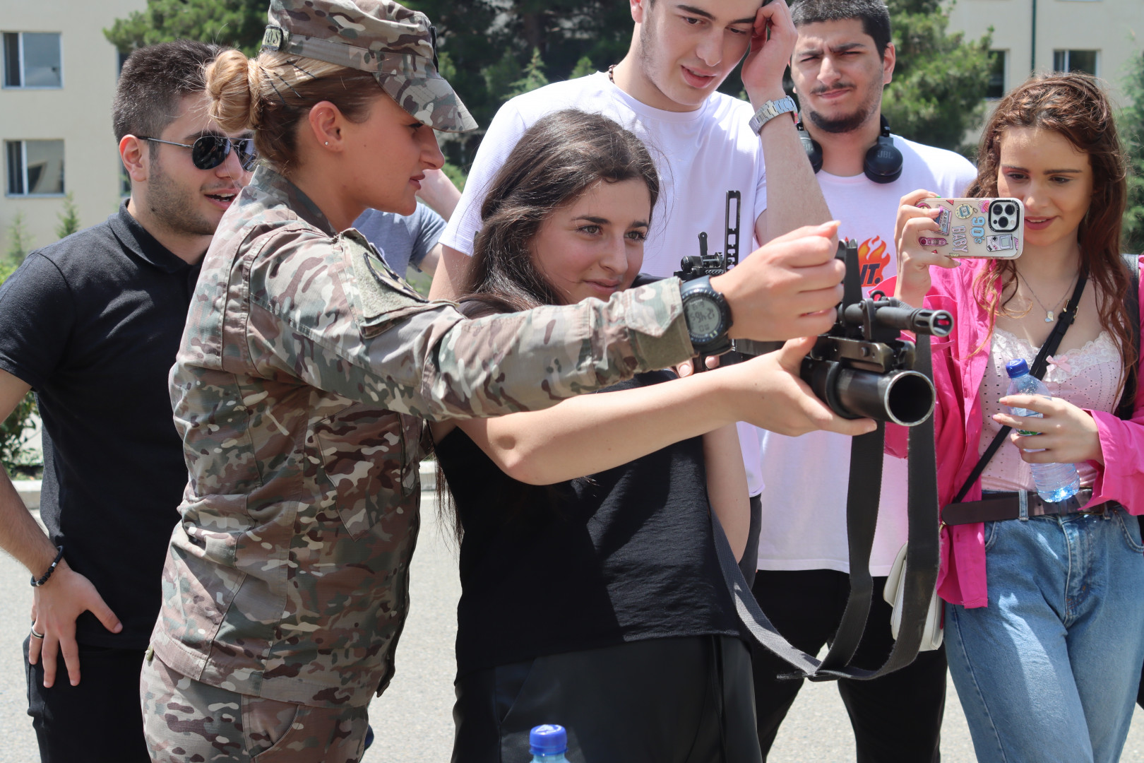 კავკასიის უნივერსიტეტის სტუდენტების ვიზიტი ვაზიანში სამხედრო ბაზაზე