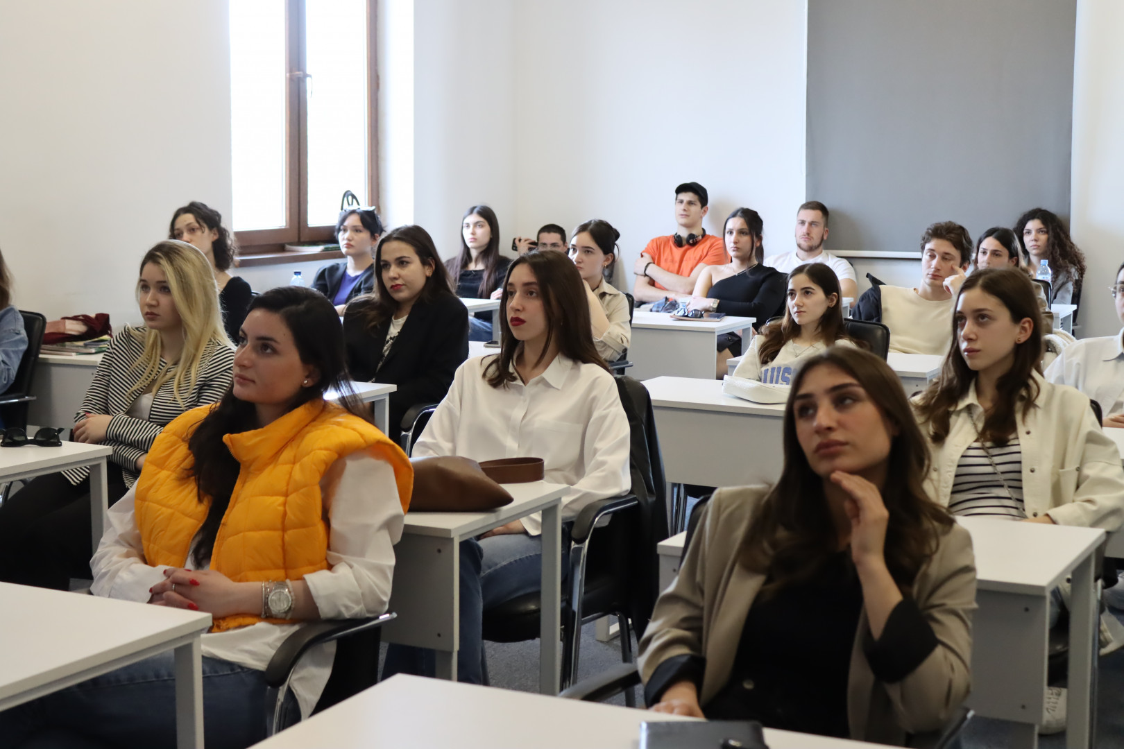 ,,დიპლომატ ჯორჯია''- ს წარმომადგენლების შეხვედრა სტუდენტებთან