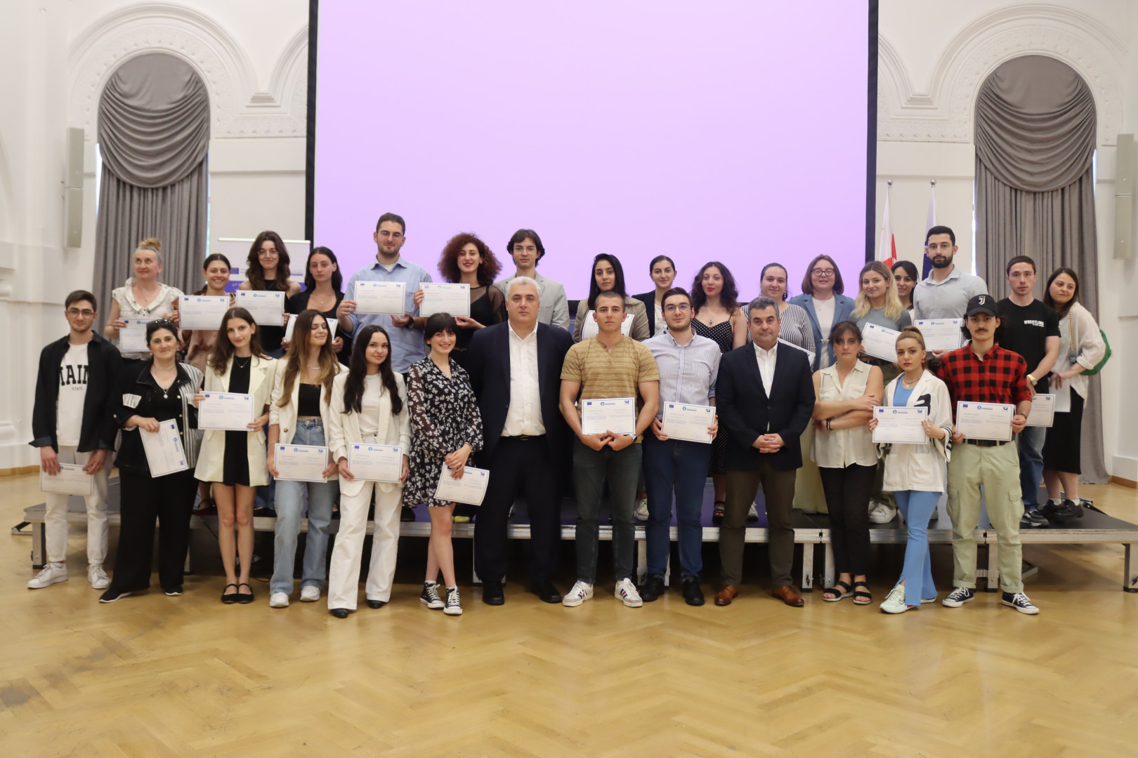 კავკასიის უნივერსიტეტის ჟან მონეს წამყვანი ცენტრის ტრენინგი თბილისში