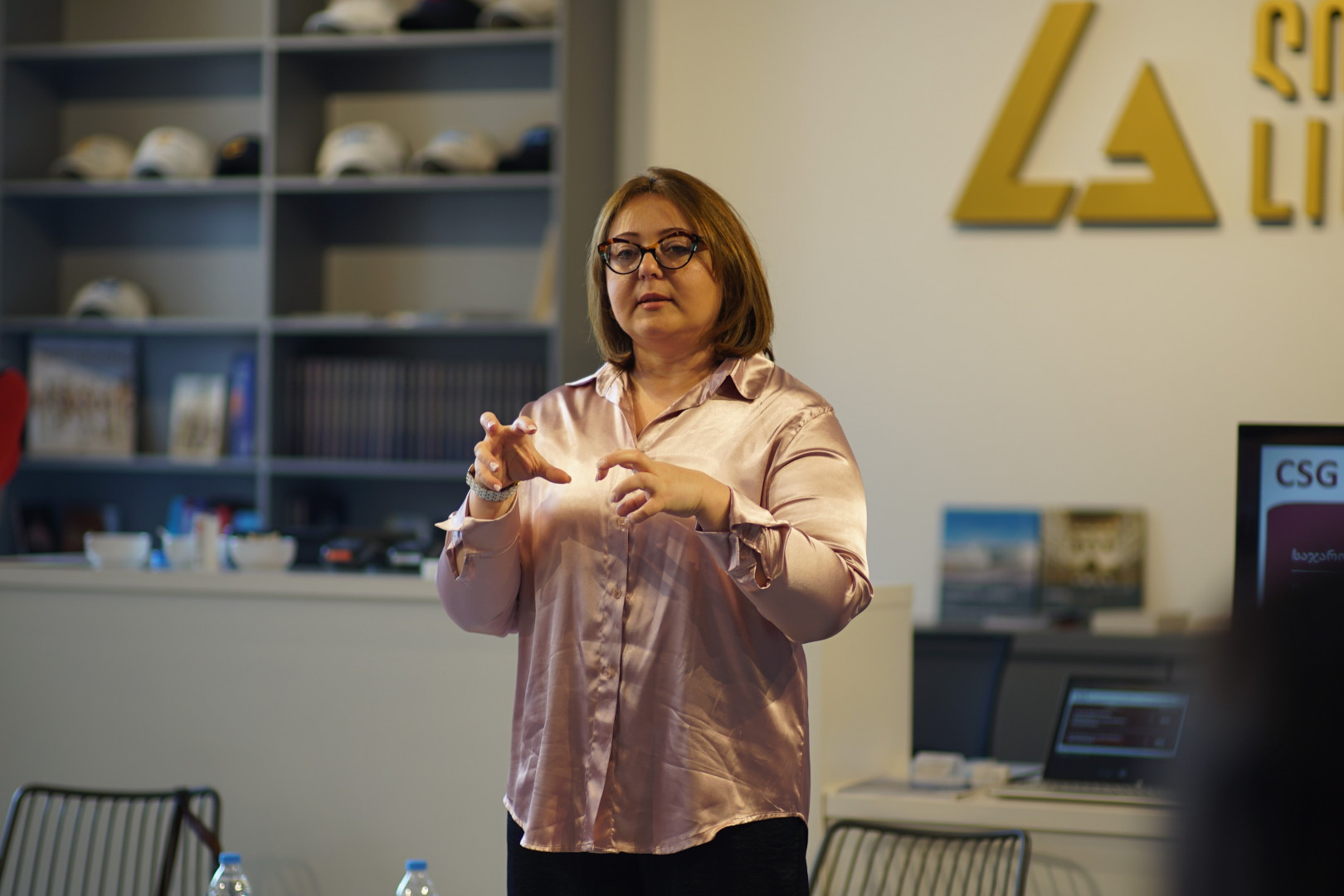 არასამთავრობო ორგანიზაცია „წითელი ხიდის“ სამოქალაქო განვითარების სკოლის ვიზიტი CU-ში 