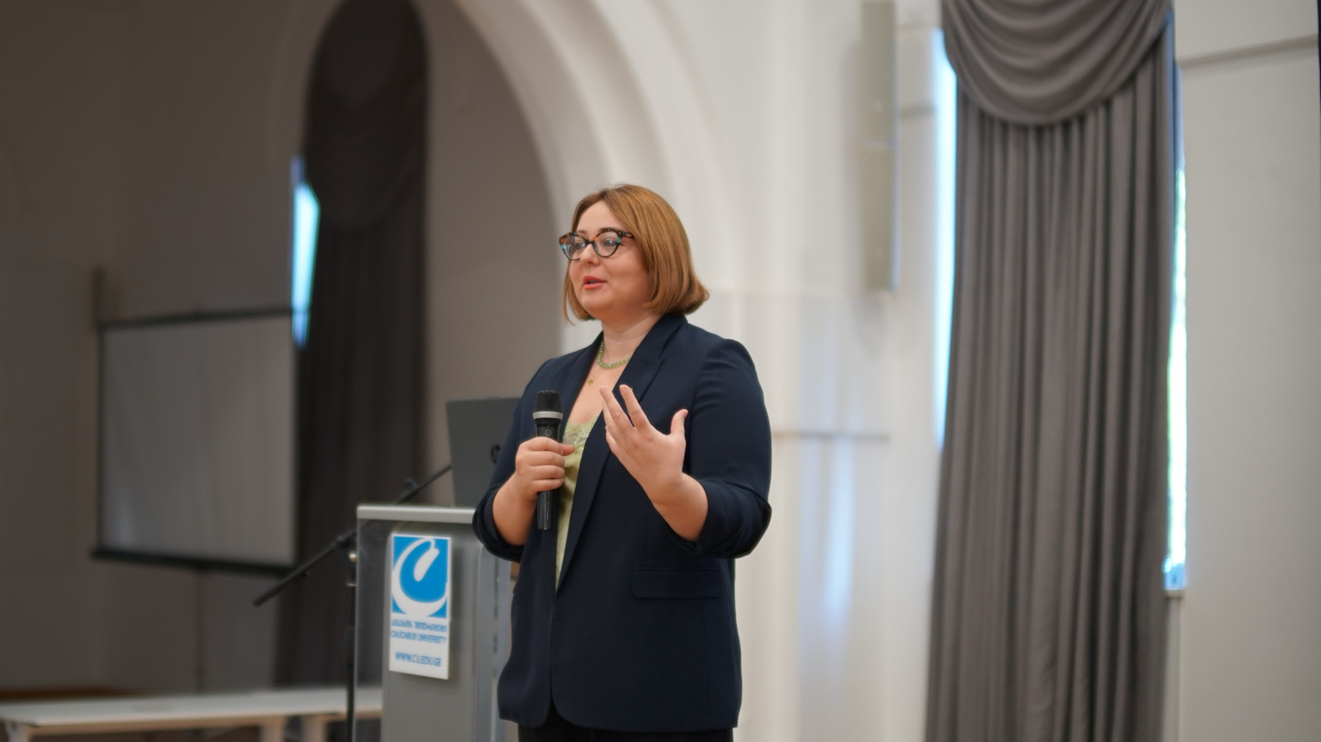 საორიენტაციო შეხვედრები პირველკურსელებთან