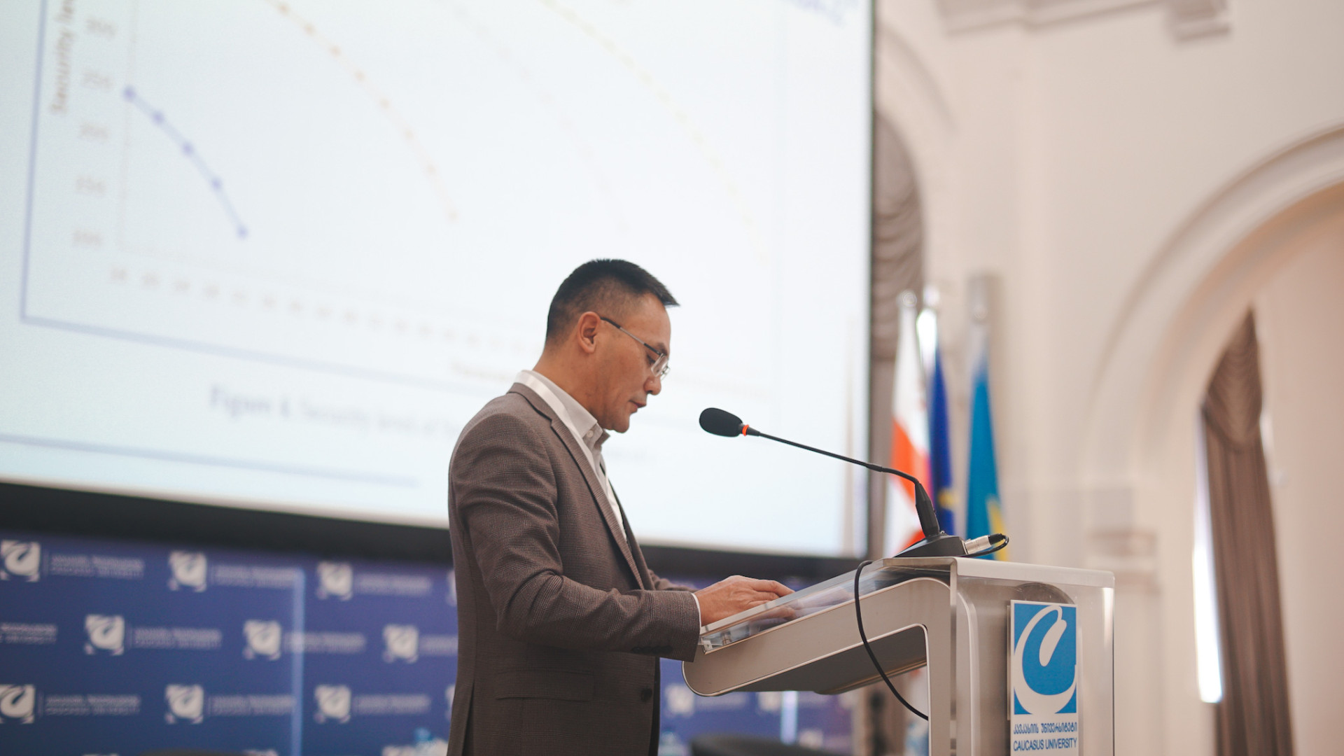 კავკასიის უნივერსიტეტში საერთაშორისო სამეცნიერო-პრაქტიკული კონფერენცია გაიმართა