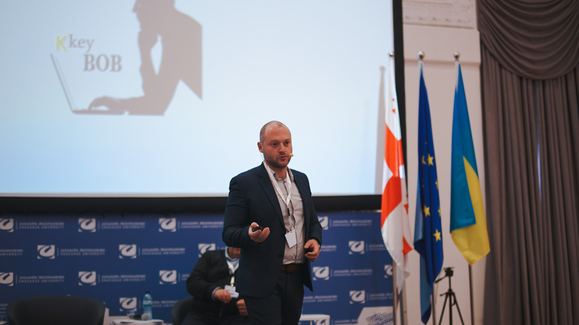 კავკასიის უნივერსიტეტში საერთაშორისო სამეცნიერო-პრაქტიკული კონფერენცია გაიმართა