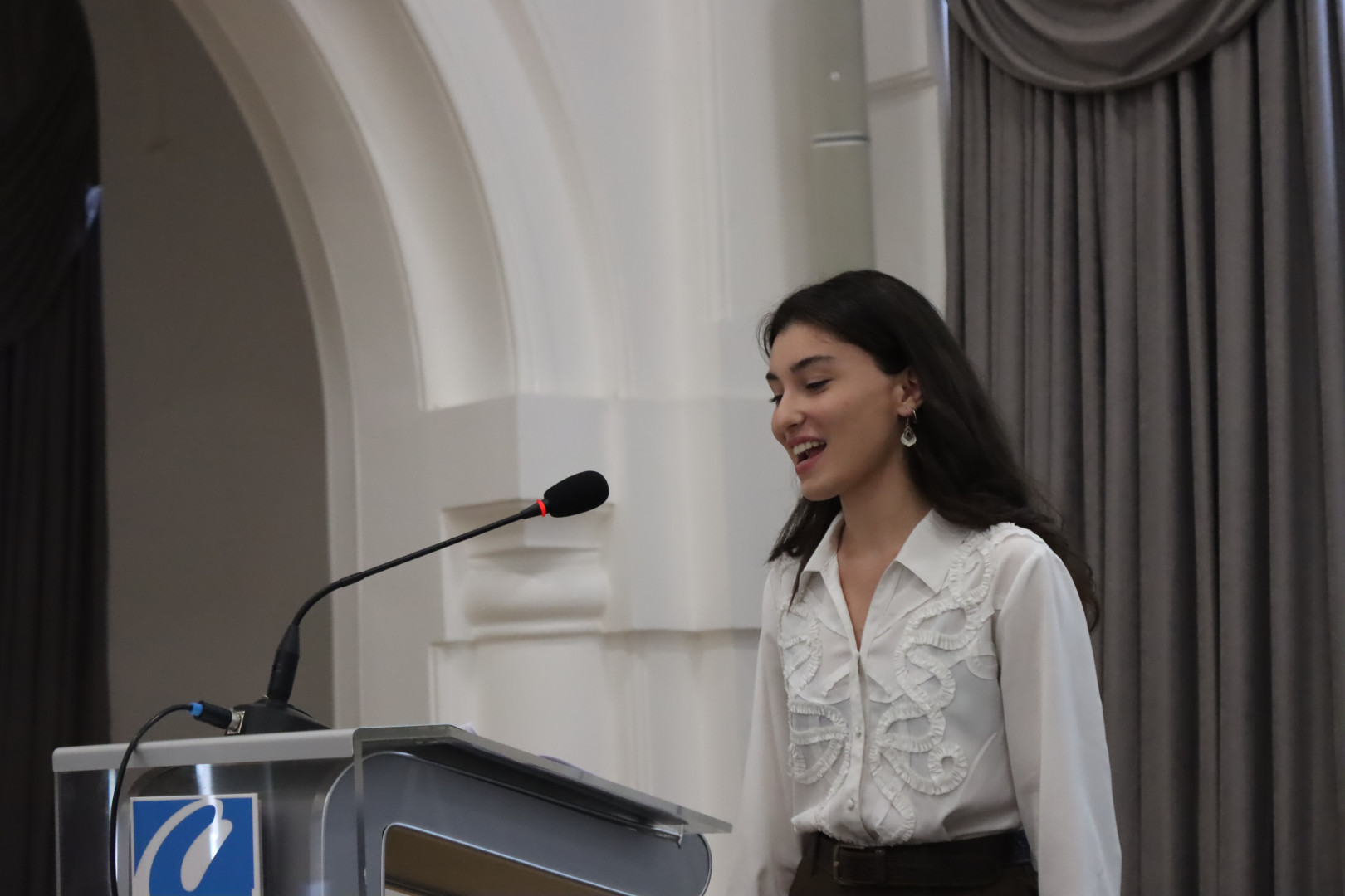 ტურიზმის სკოლის საბაკალავრო ნაშრომების დაცვა