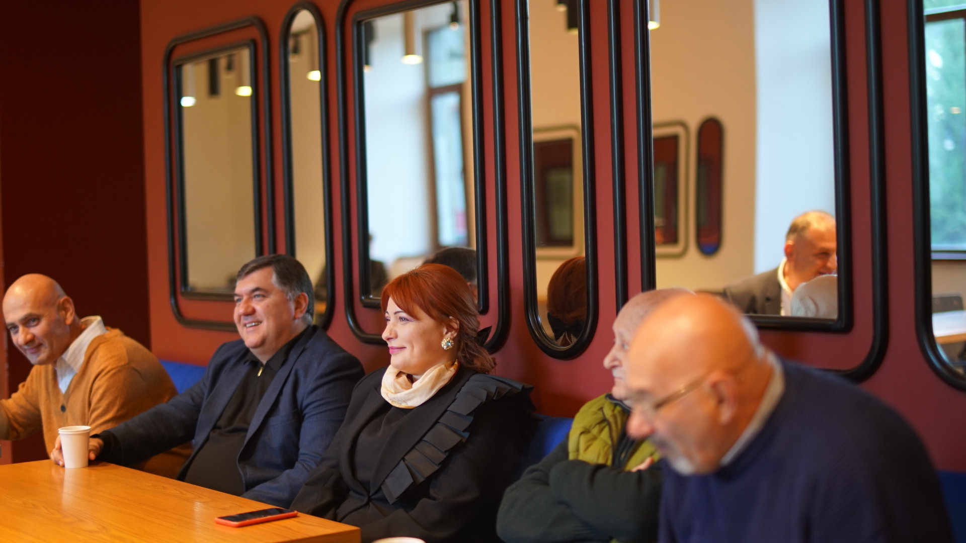 არაფორმალური შეხვედრა კავკასიის უნივერსიტეტის პრეზიდენტთან