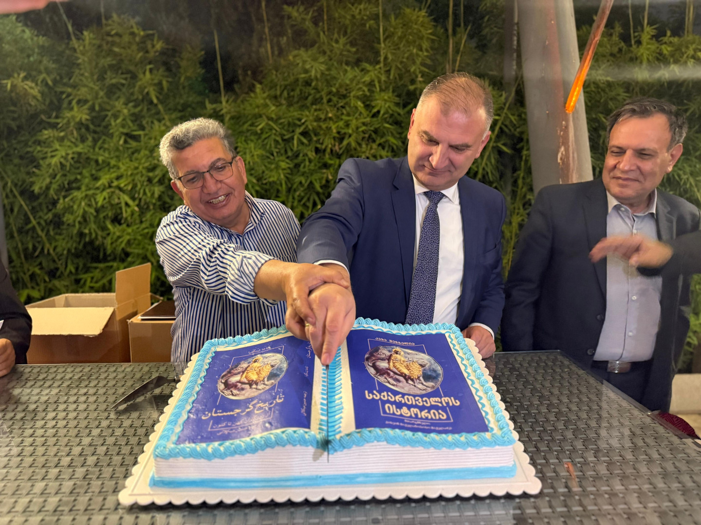 CU-ის პრეზიდენტის, კახა შენგელიას, წიგნის „საქართველოს ისტორიის“ პრეზენტაცია ირანში