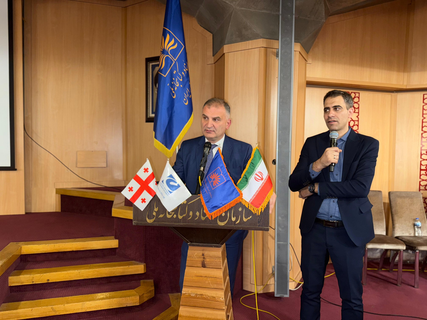 CU-ის პრეზიდენტის, კახა შენგელიას, წიგნის „საქართველოს ისტორიის“ პრეზენტაცია ირანში