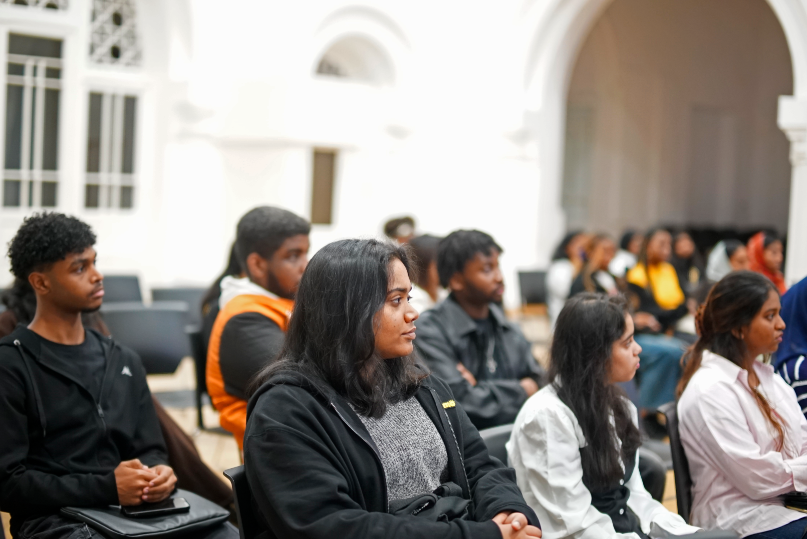 კავკასიის უნივერსიტეტში მედიცინის პროგრამის საერთაშორისო სტუდენტებისათვის საორიენტაციო შეხვედრები გრძელდება