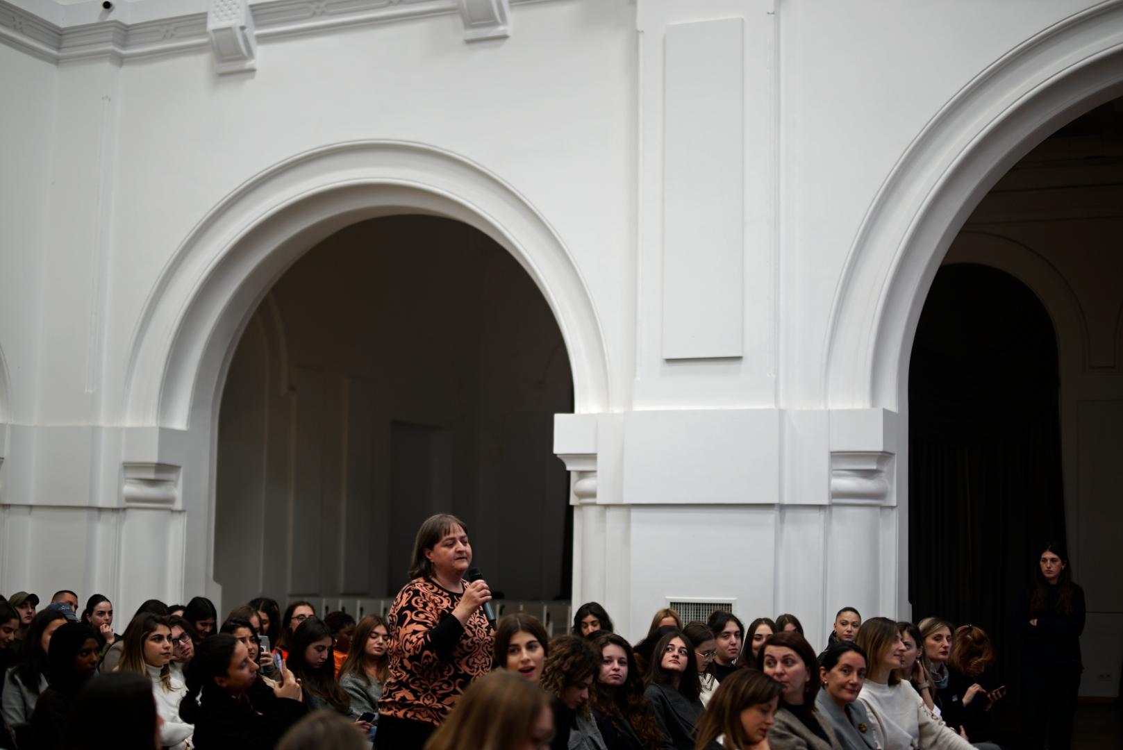 ბრიტანეთის ელჩის ვიზიტი კავკასიის უნივერსიტეტში