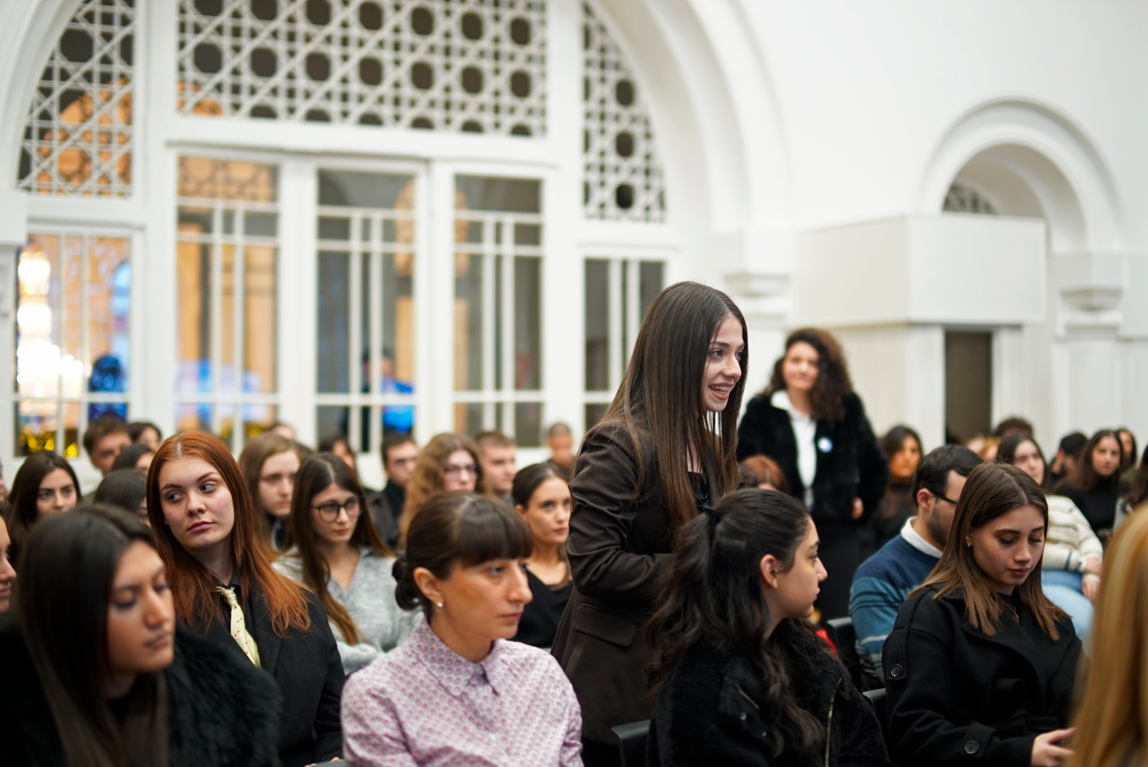 ბრიტანეთის ელჩის ვიზიტი კავკასიის უნივერსიტეტში