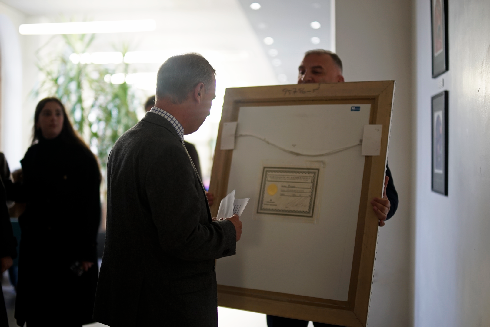 ბრიტანეთის ელჩის შეხვედრა კავკასიის უნივერსიტეტის პრეზიდენტთან 