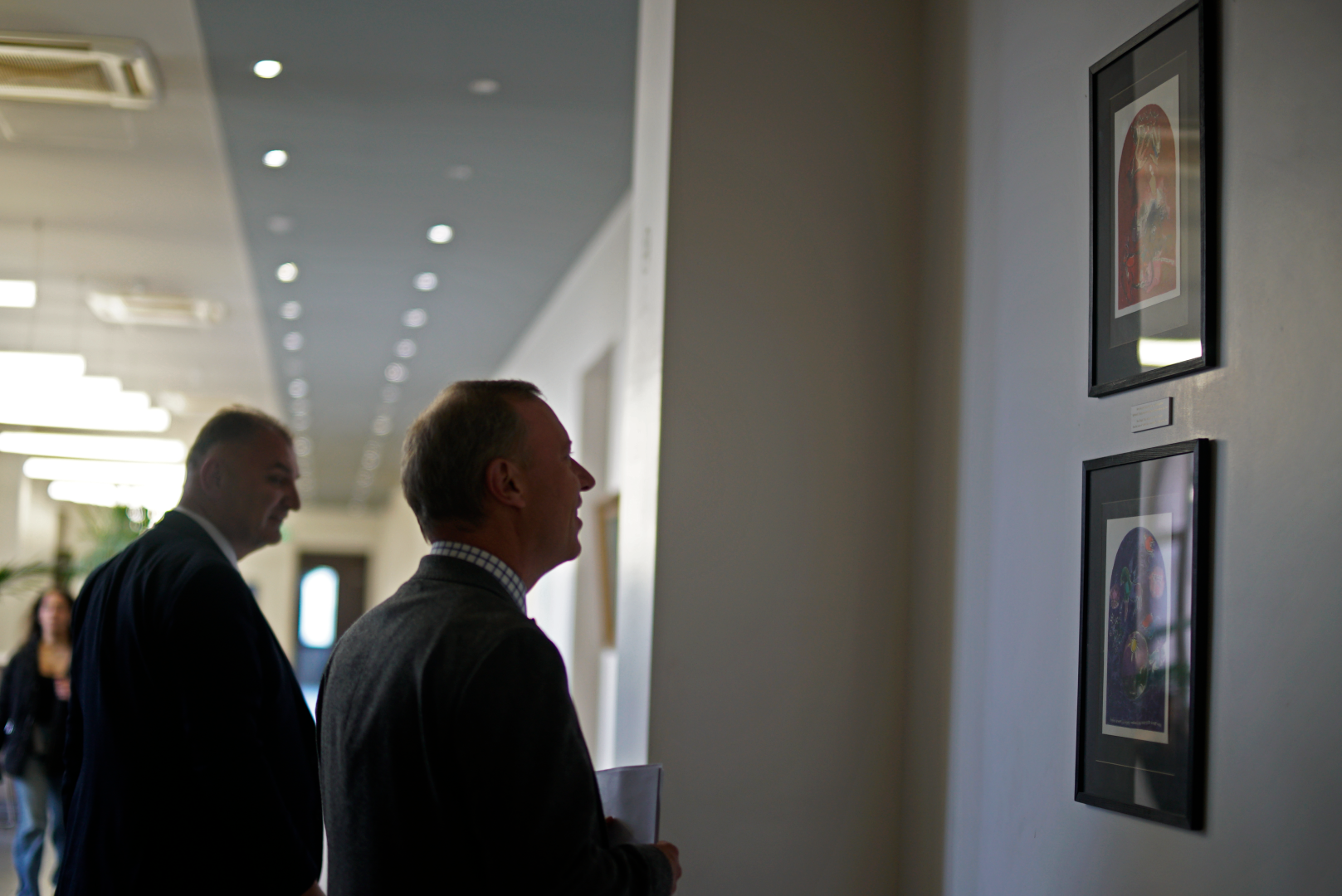 ბრიტანეთის ელჩის შეხვედრა კავკასიის უნივერსიტეტის პრეზიდენტთან 