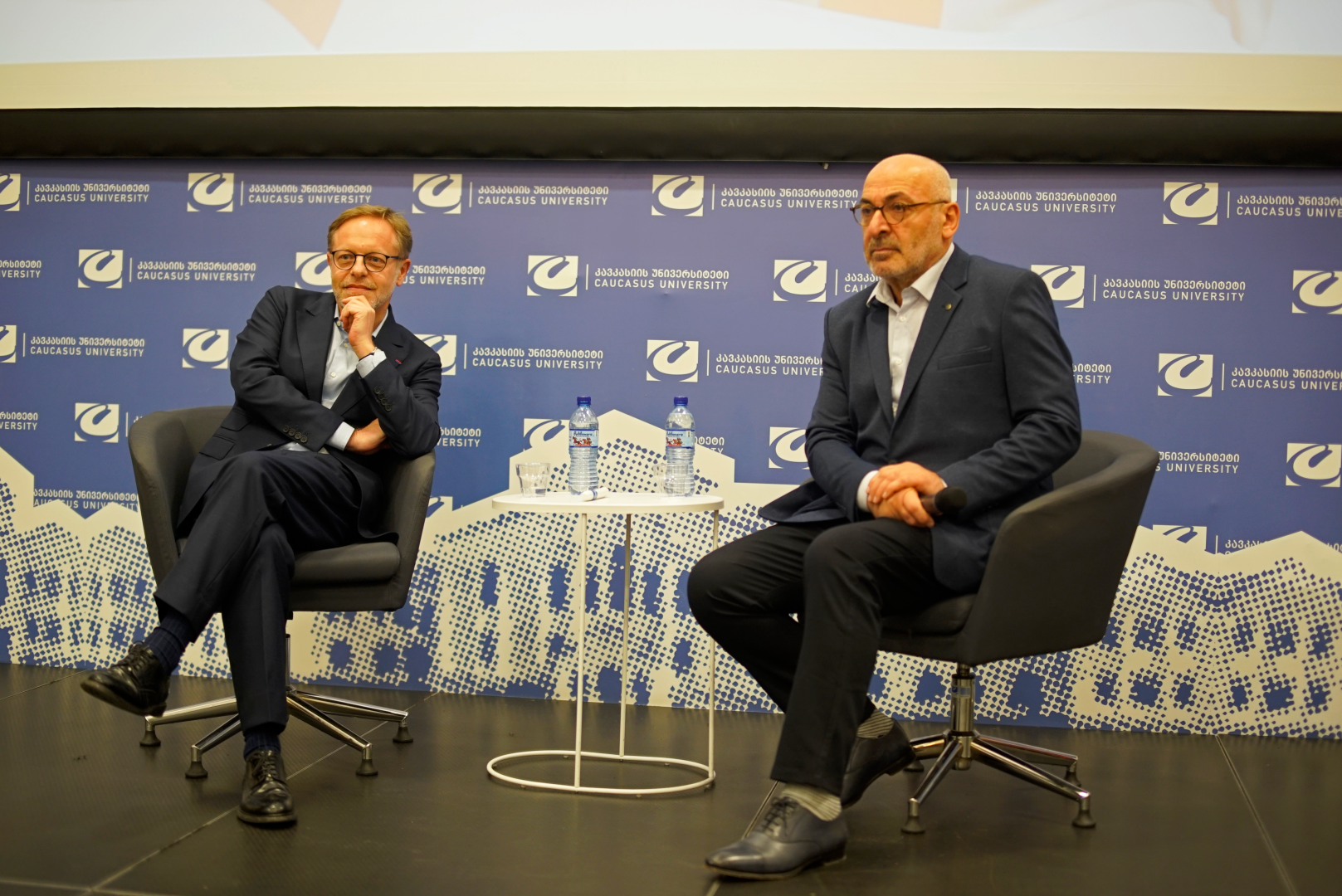 საფრანგეთის ელჩის ვიზიტი კავკასიის უნივერსიტეტში