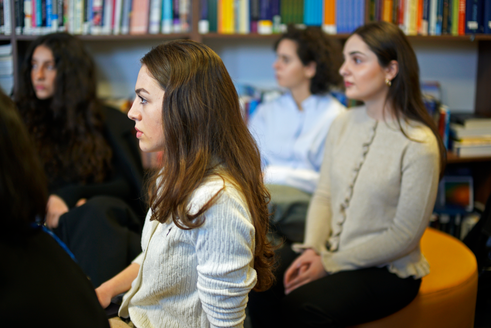 მასტერკლასი თემაზე ფსიქოლოგიური კონსულტირების სქემა ნეირო-ლინგვისტური პროგრამირების (NLP) ტექნიკების გამოყენებით