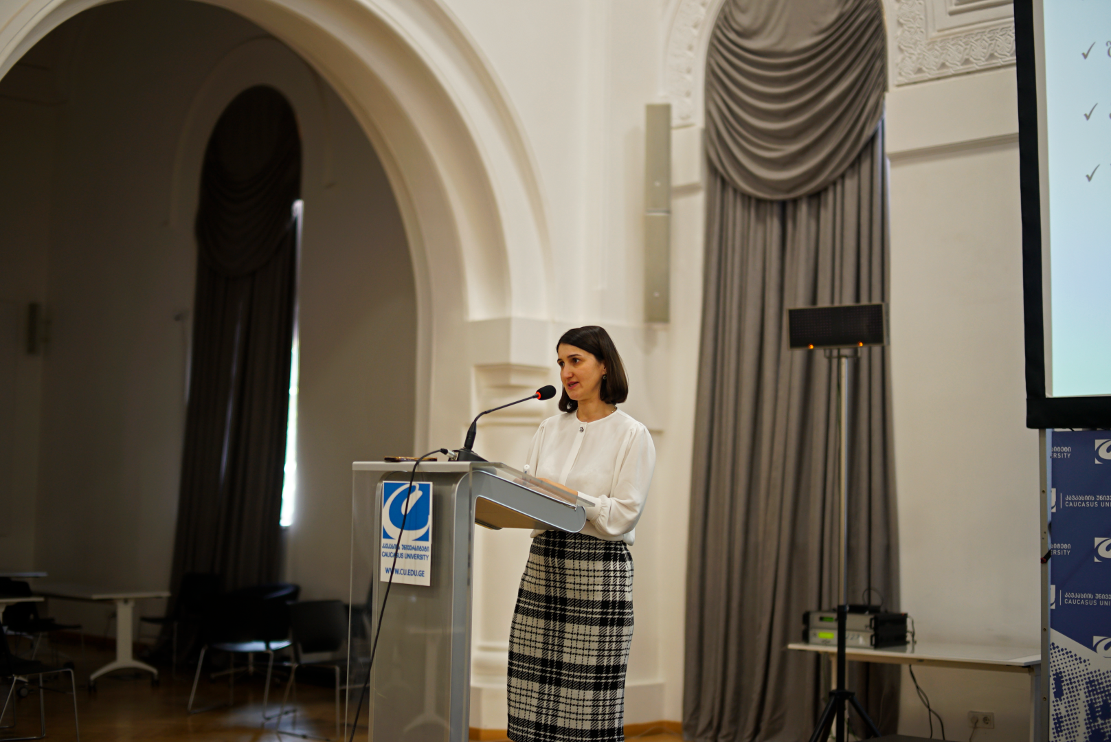 მესამე საერთაშორისო კონფერენცია თემაზე - „ბავშვის უფლებები მართლმსაჯულების სისტემაში - გამოწვევები და პერსპექტივები“