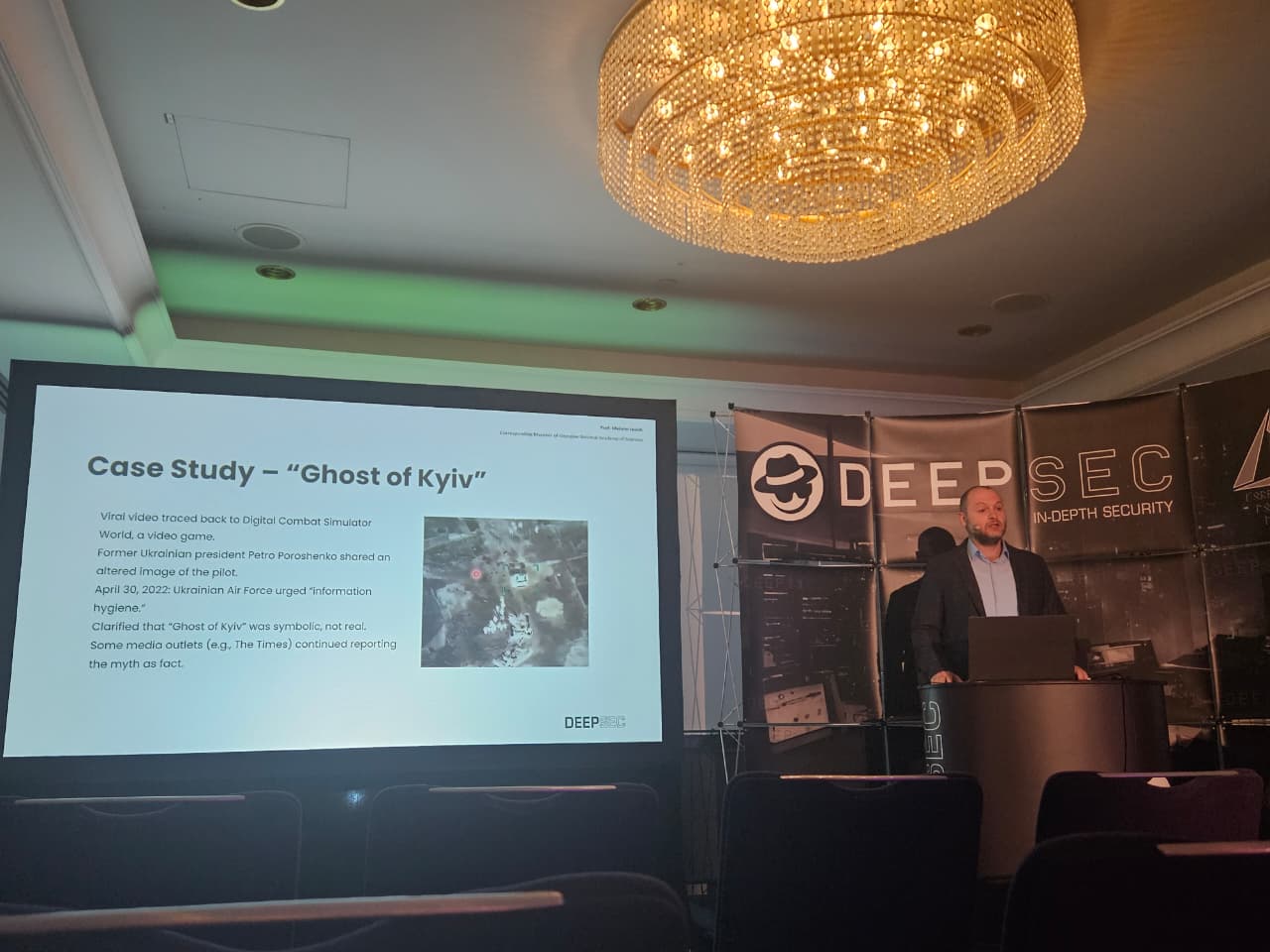 კავკასიის უნივერსიტეტის კიბერ უსაფრთხოების ცენტრის წარმომადგენლები კიბერუსაფრთხოების მსოფლიოს  წამყვან კონფერენციაზე - DeepSec-ზე