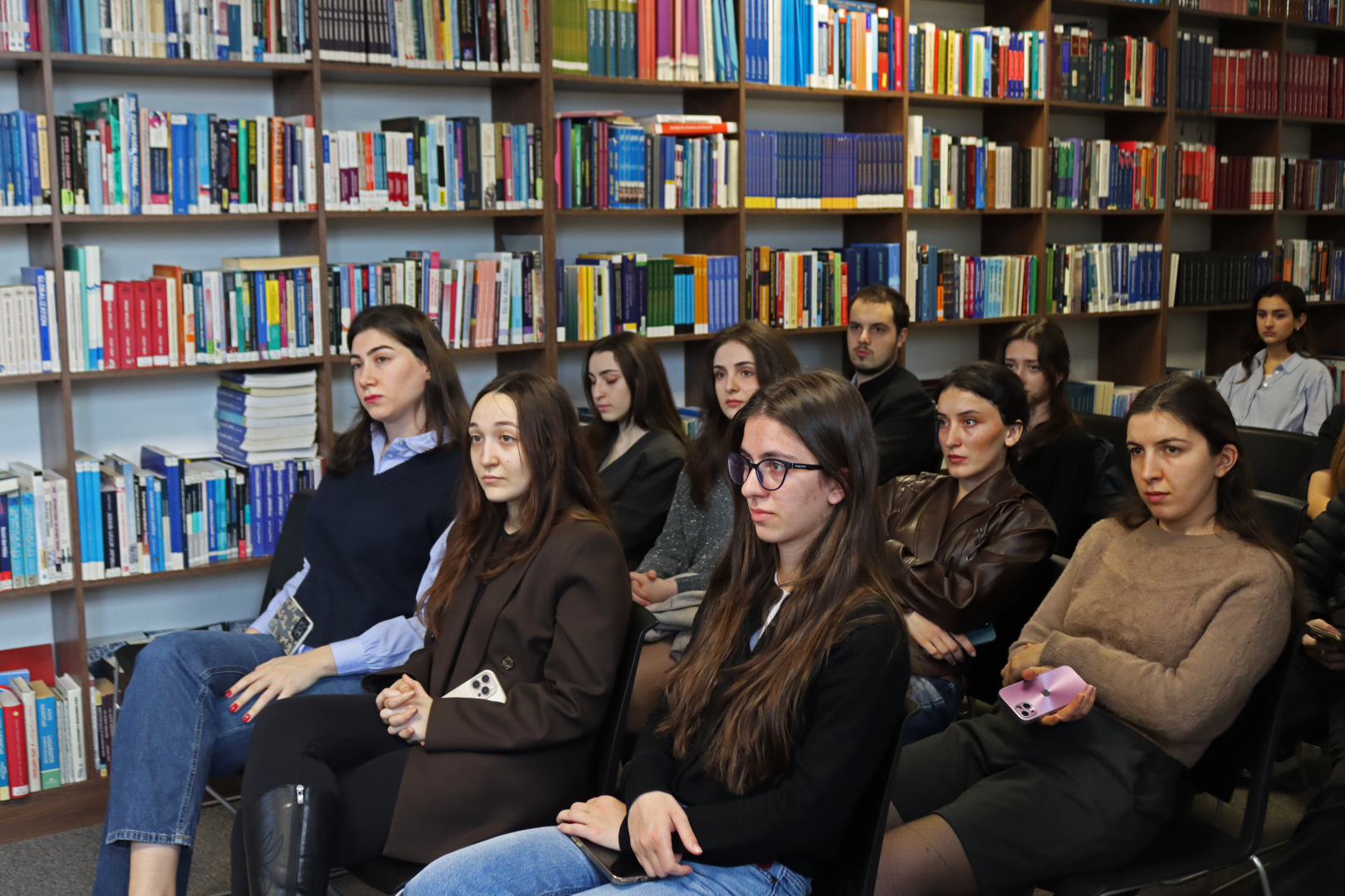 საინფორმაციო შეხვედრა: “აირჩიე საფრანგეთი - სწავლება და დაფინანსების პროგრამები საფრანგეთში”