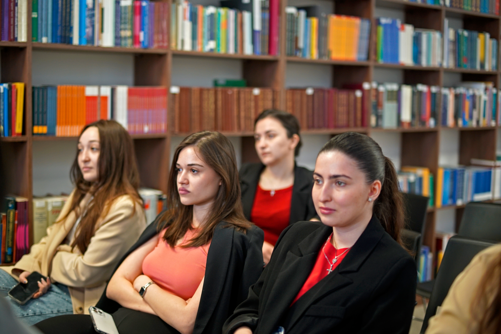 IE უნივერსიტეტის წარმომადგენლების ვიზიტი კავკასიის უნივერსიტეტში 