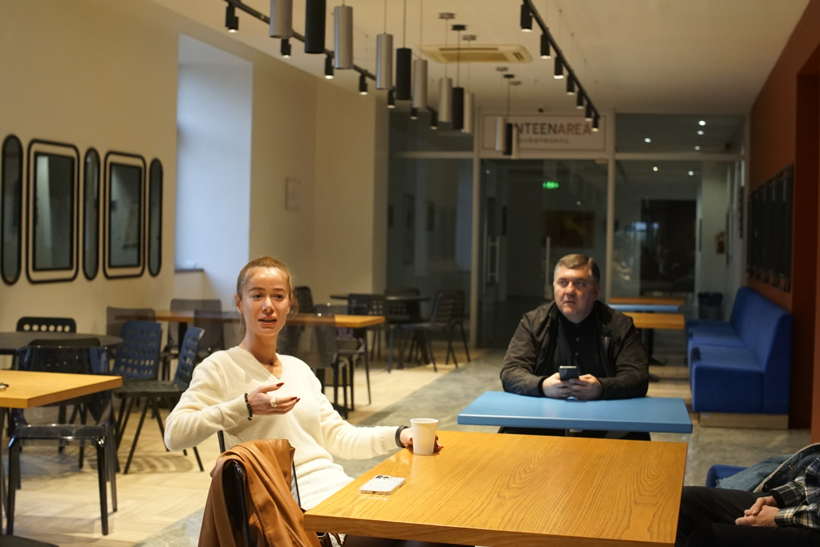 არაფორმალური შეხვედრა კავკასიის უნივერსიტეტის პრეზიდენტთან