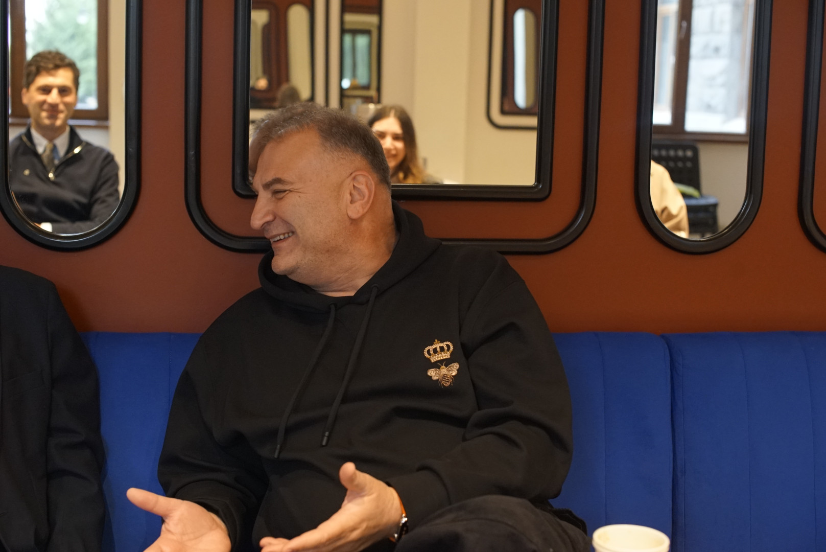 არაფორმალური შეხვედრა კავკასიის უნივერსიტეტის პრეზიდენტთან