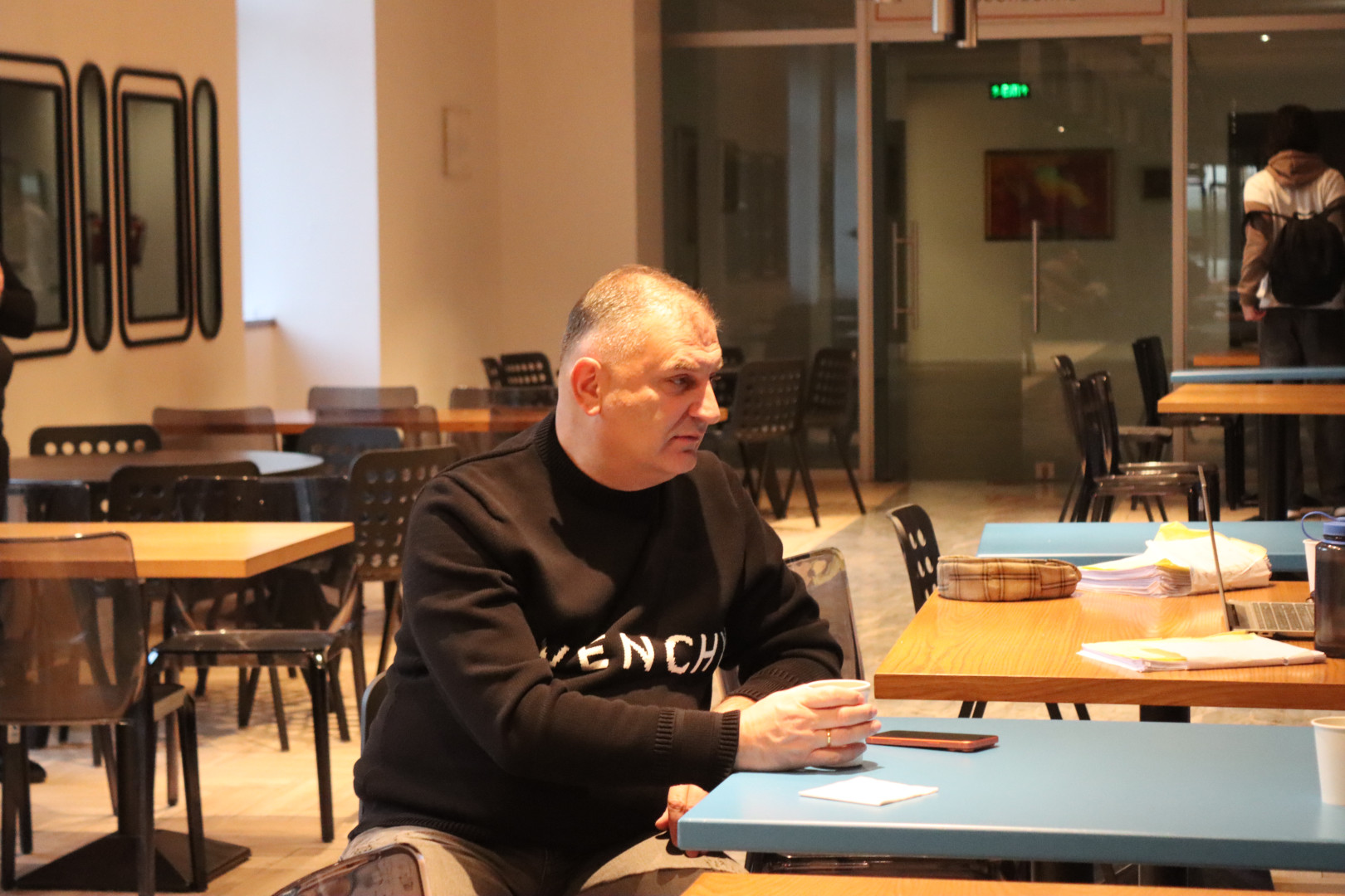 არაფორმალური შეხვედრა კავკასიის უნივერსიტეტის პრეზიდენტთან