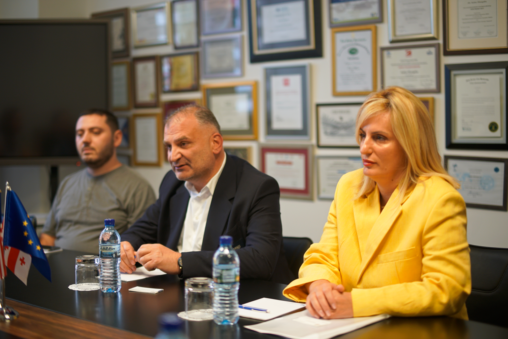 კავკასიის უნივერსიტეტის პრეზიდენტმა ამერიკის საელჩოს დელეგაციას უმასპინძლა