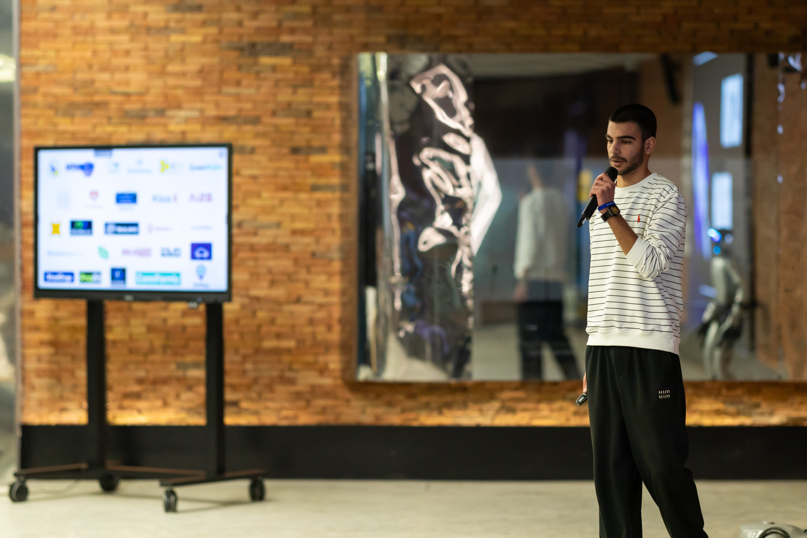 ტექნოპარკის სტარტაპ ინკუბატორის 2025 დემო დღე 