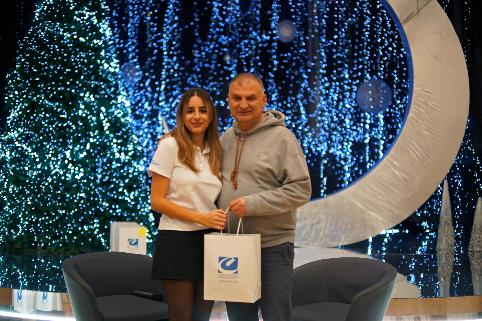 CU-ის ელჩების შეხვედრა უნივერსიტეტის პრეზიდენტთან