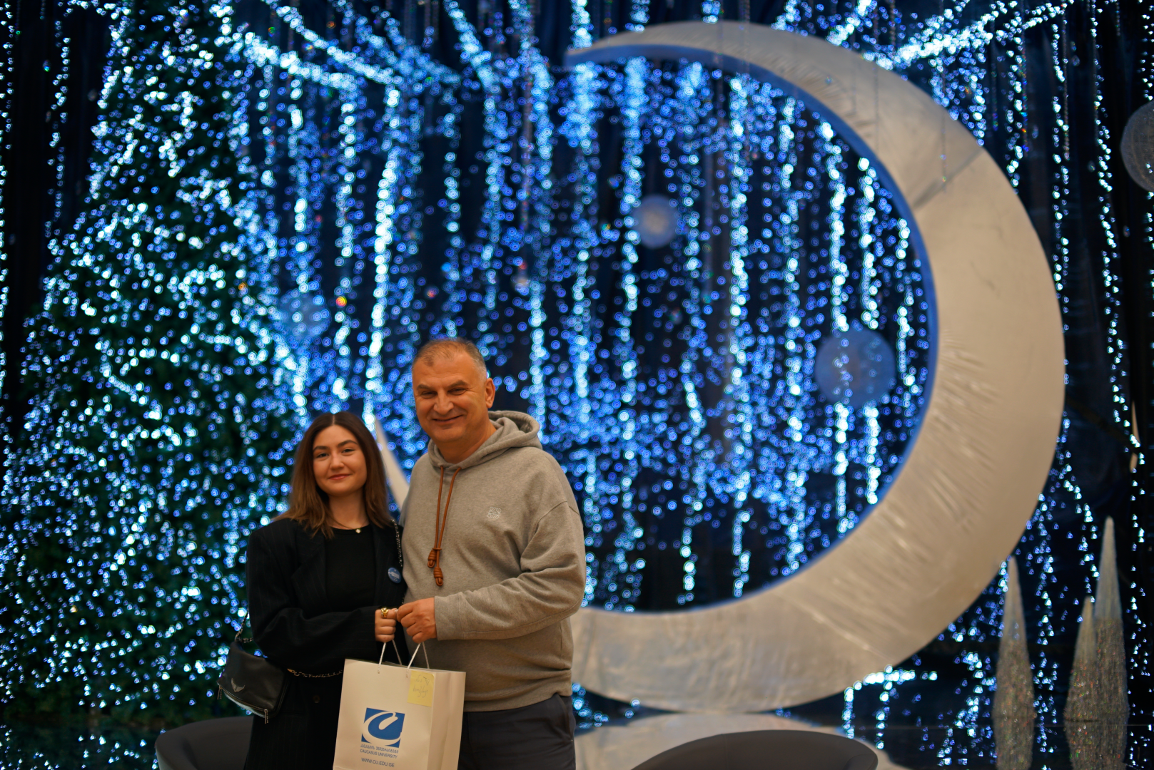 CU-ის ელჩების შეხვედრა უნივერსიტეტის პრეზიდენტთან