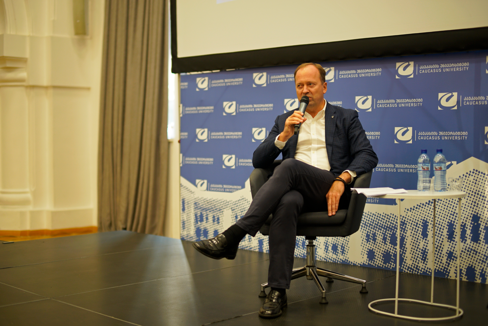 შეხვედრა ლიეტუვის რესპუბლიკის საგანგებო და სრულუფლებიან ელჩთან