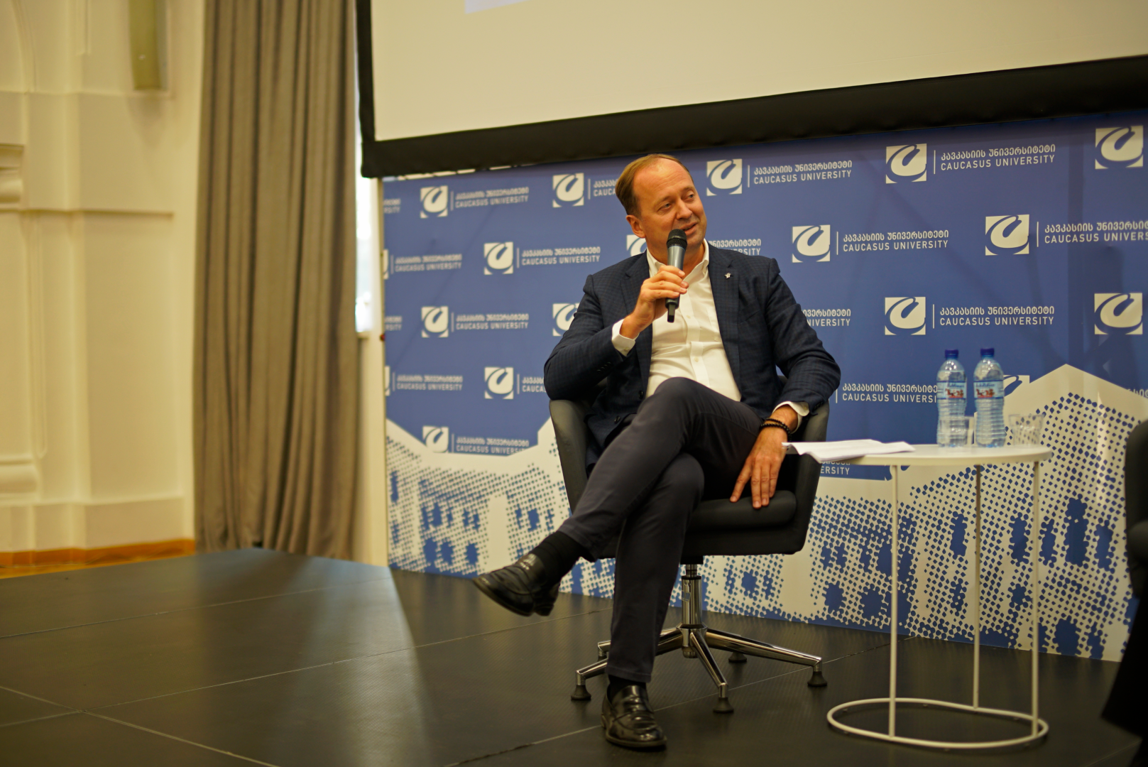 შეხვედრა ლიეტუვის რესპუბლიკის საგანგებო და სრულუფლებიან ელჩთან