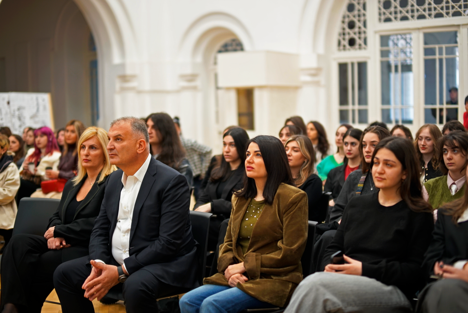 CU-ში სტუმრად RIBA-ის აღმასრულებელი დირექტორი ეიდრიან დობსონი