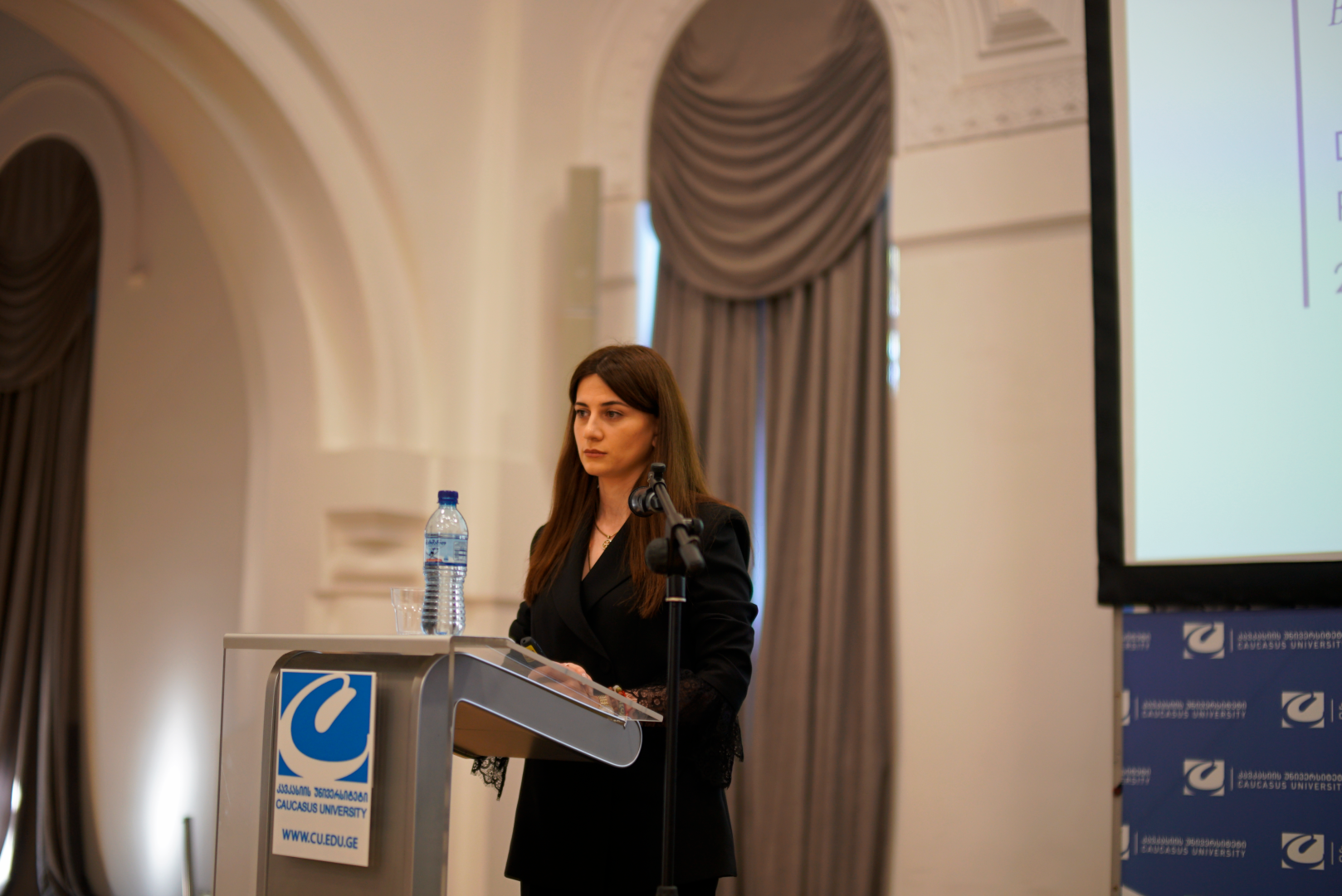 მენეჯმენტის ინგლისურენოვანი სადოქტორო პროგრამის დოქტორანტის,   გურანდა არჩუაძის სადოქტორო ნაშრომის დაცვა