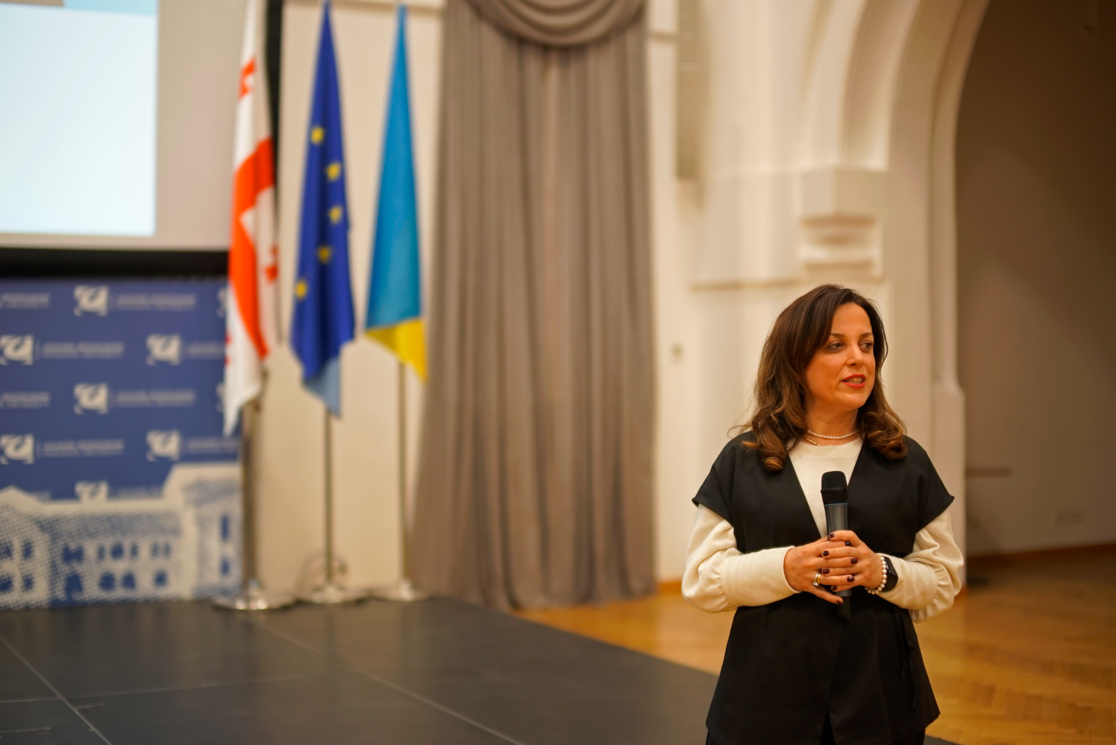 საჯარო ლექცია თემაზე - ფინანსური ანგარიშგებისა და საგადასახადო მონაცემების შედარებითი ანალიზი