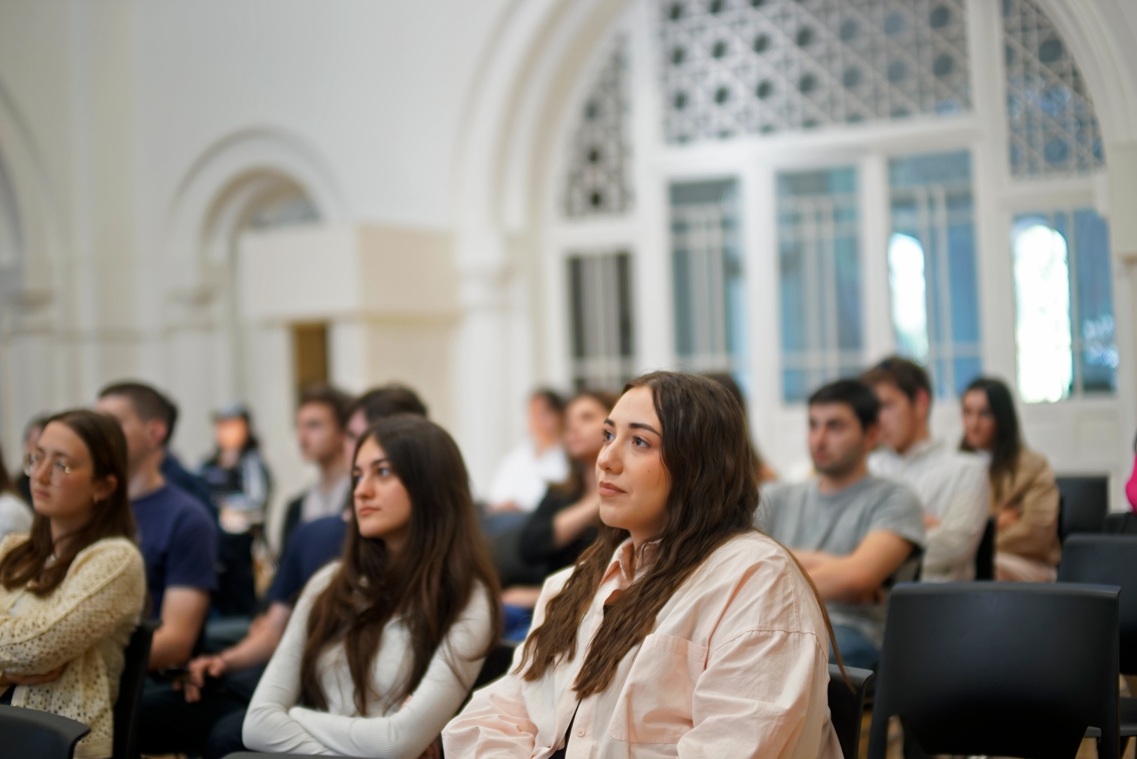 სამხრეთ კორეის ელჩის ვიზიტი კავკასიის უნივერსიტეტში