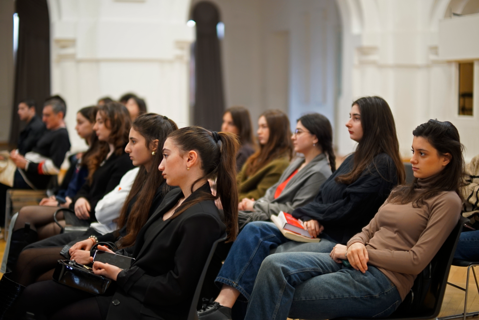 პროექტი სკოლის მოსწავლეებისთვის კავკასიის უნივერსიტეტის ბავშვის უფლებათა ცენტრის და UNICEF-ის თანამშრომლობით