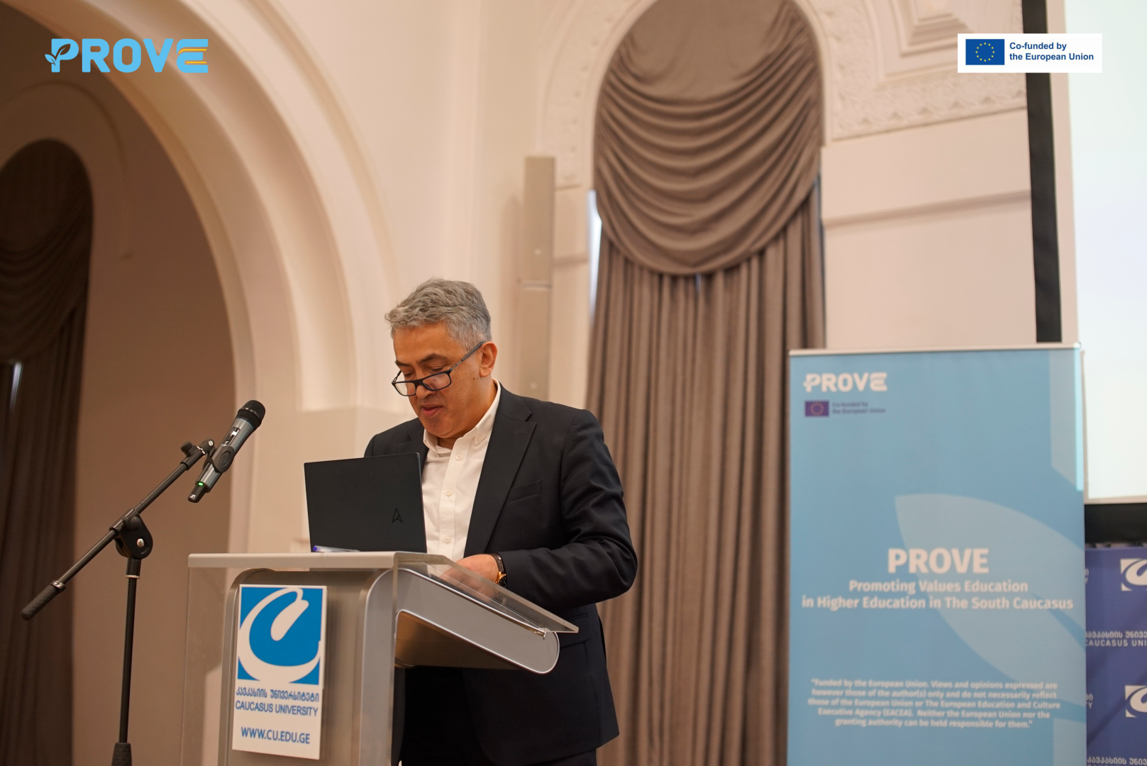 სტუდენტების სამუშაო შეხვედრა თემზე ორიენტირებული აქტივობების დასაგეგმად
