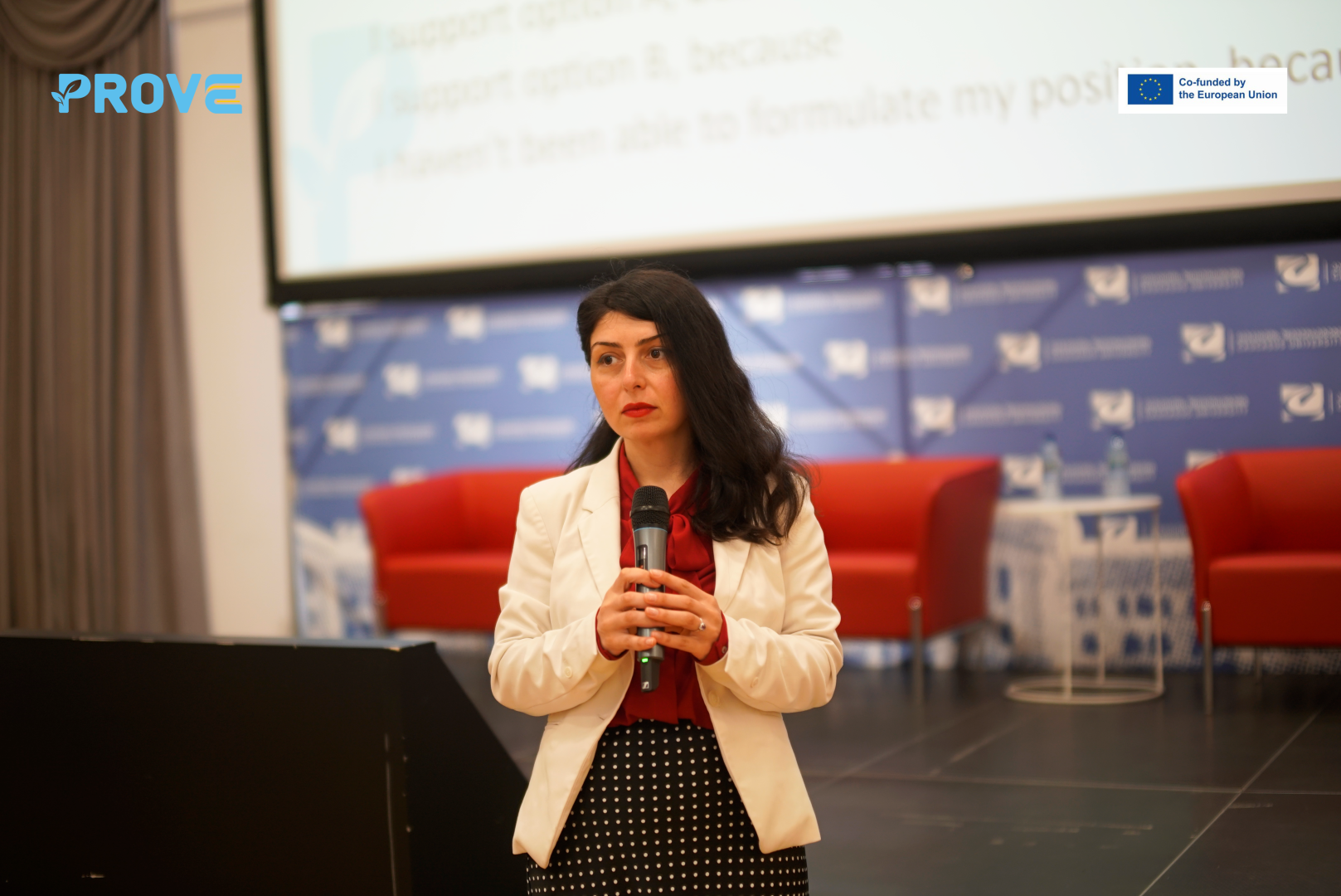 სტუდენტების სამუშაო შეხვედრა თემზე ორიენტირებული აქტივობების დასაგეგმად