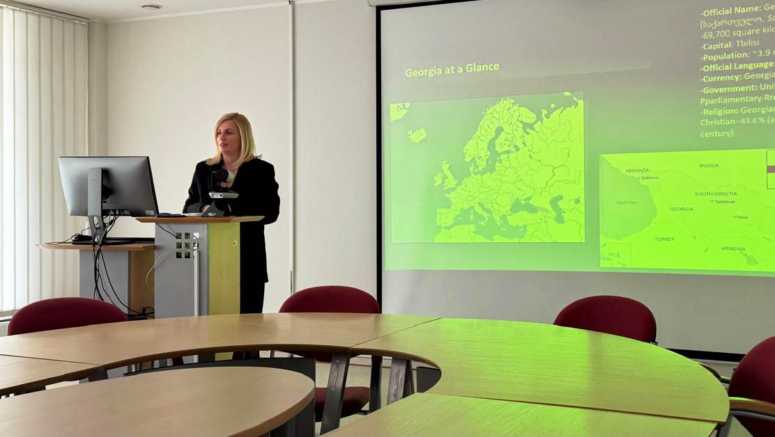 კავკასიის უნივერსიტეტის დელეგაციის ვიზიტი კაუნასის კოლეჯში