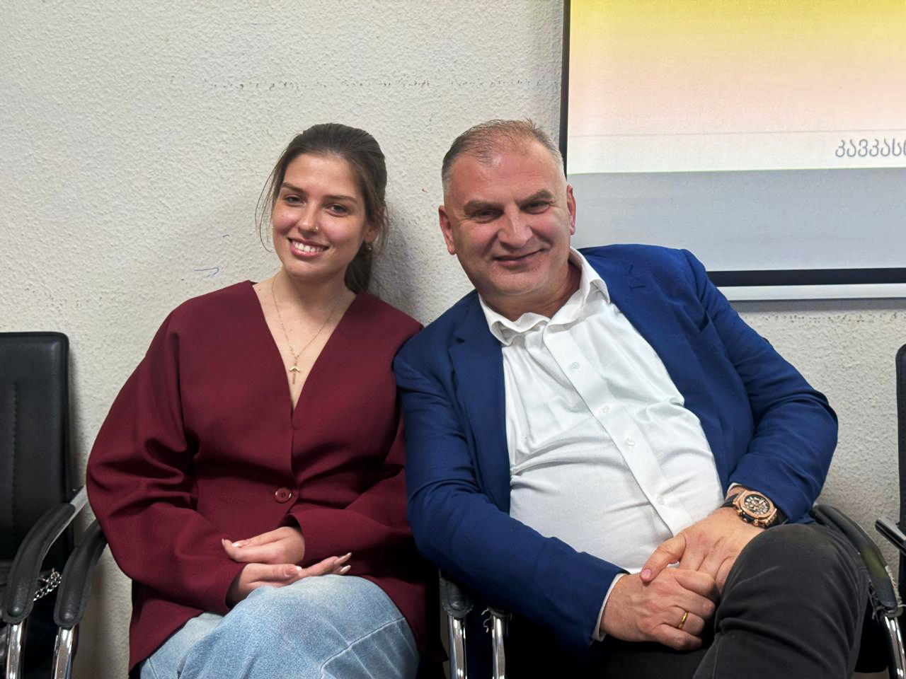 კავკასიის უნივერსიტეტის წარმომადგენლების ვიზიტი დედოფლისწყაროს სასწავლო ცენტრ "სპექტრში"