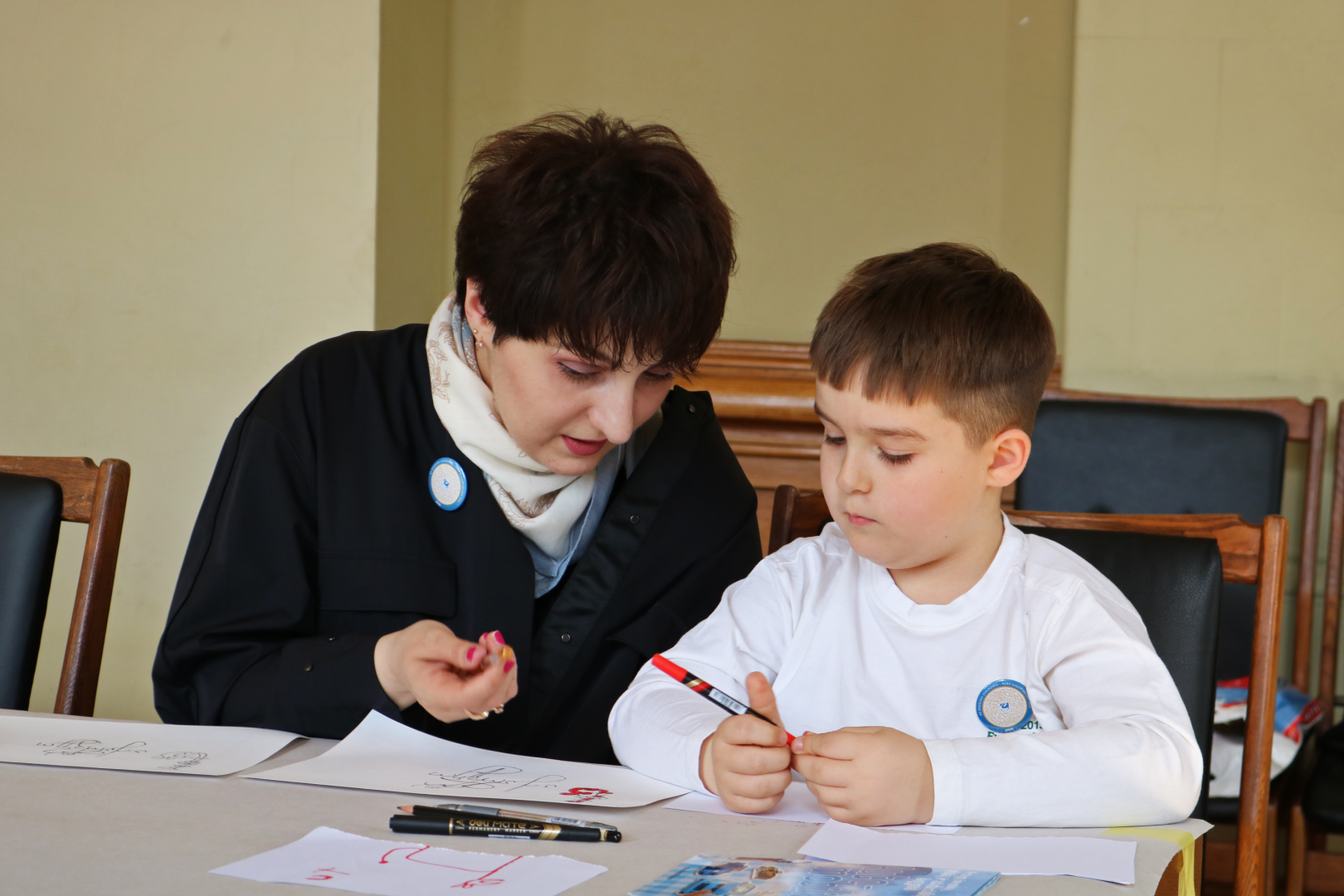 კალიგრაფიის მასტერკლასი საკვირაო სკოლის მოსწავლეებისათვის