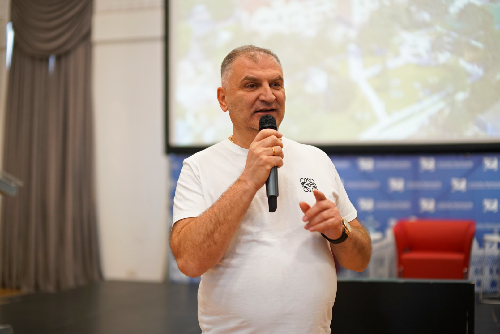 ქვემო ქართლის აზერბაიჯანულენოვანი აბიტურიენტების ვიზიტი CU-ში 