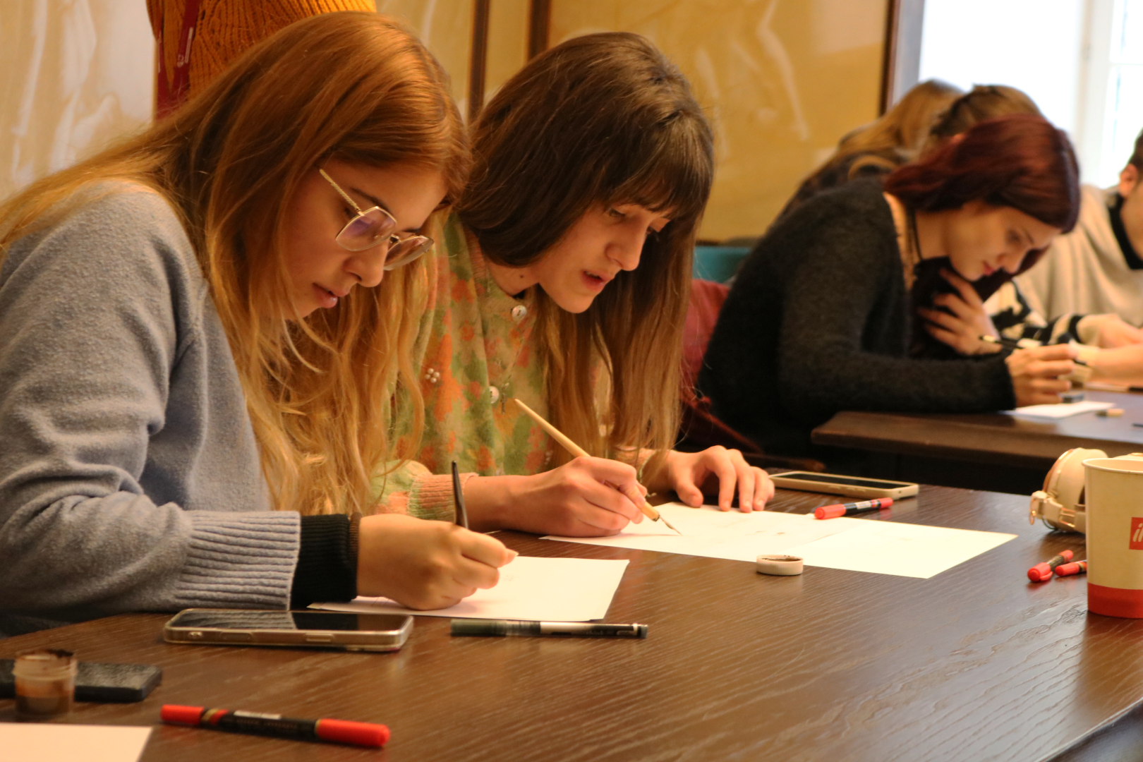 ქართული კალიგრაფიის ხელოვნების მასტერკლასი ვილნიუსის უნივერსიტეტში