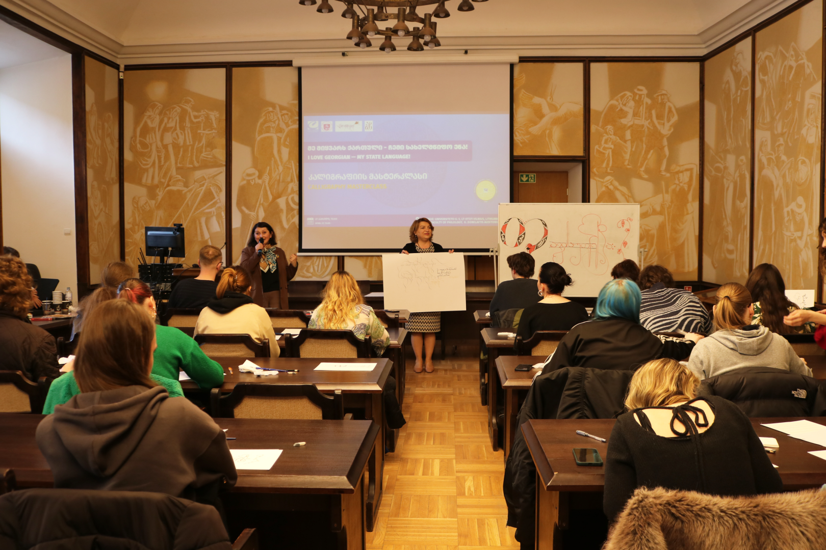 ქართული კალიგრაფიის ხელოვნების მასტერკლასი ვილნიუსის უნივერსიტეტში