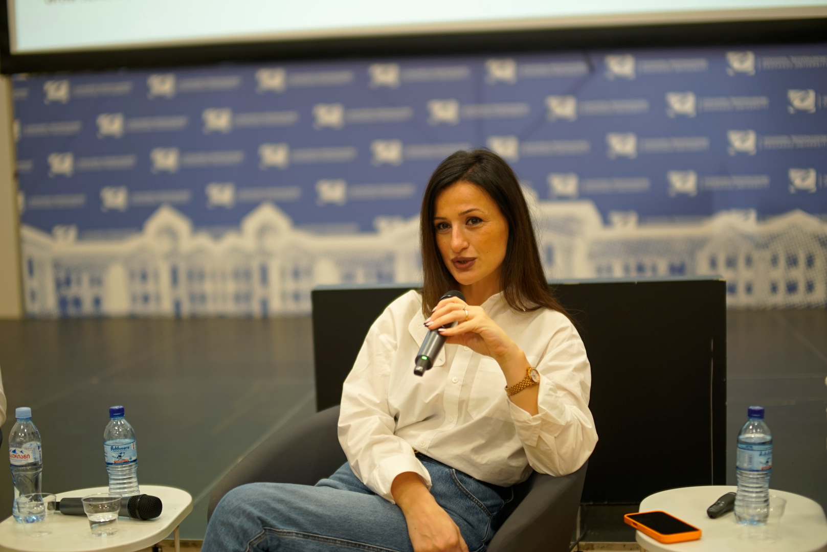 შეხვედრა აუდიტორული კომპანია PwC-ის წარმომადგენლებთან